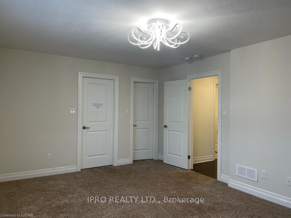 Photo 32 of 2579 Sheffield Boulevard, London, South U — HOMEH