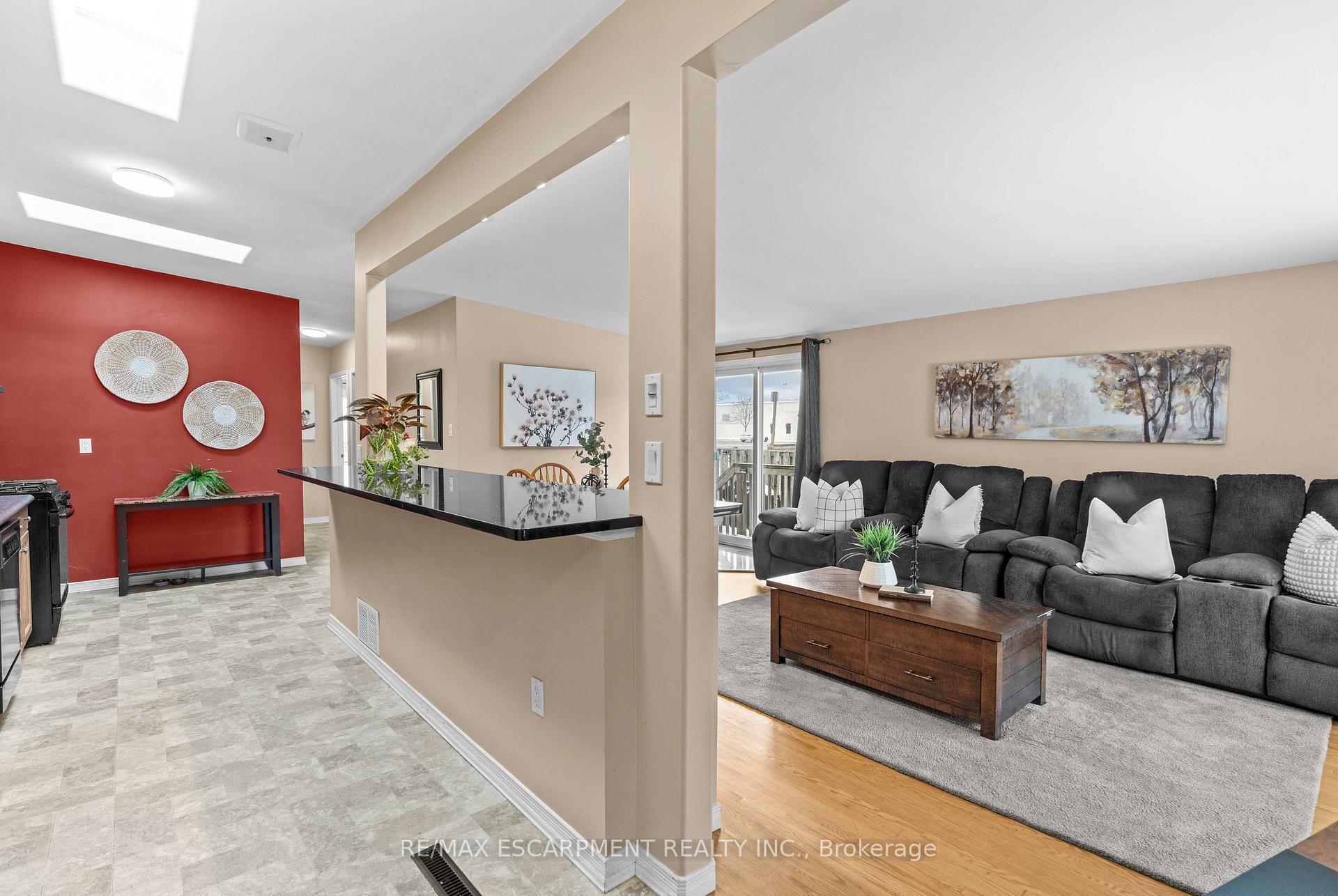 Photo 7 of 2 Ronaldshay Avenue, Hamilton, Greeningdon — HOMEH