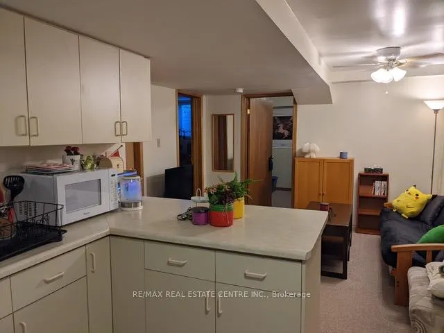 Photo 6 of Unit Unit B, 55 Youngman Drive, Guelph, Kortright West — HOMEH