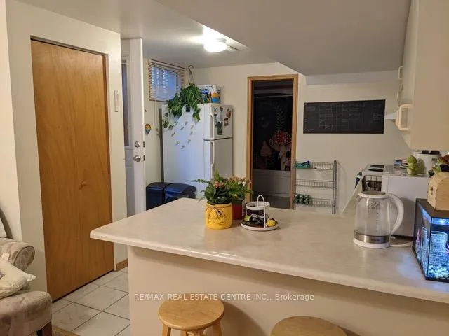 Photo 10 of Unit Unit B, 55 Youngman Drive, Guelph, Kortright West — HOMEH