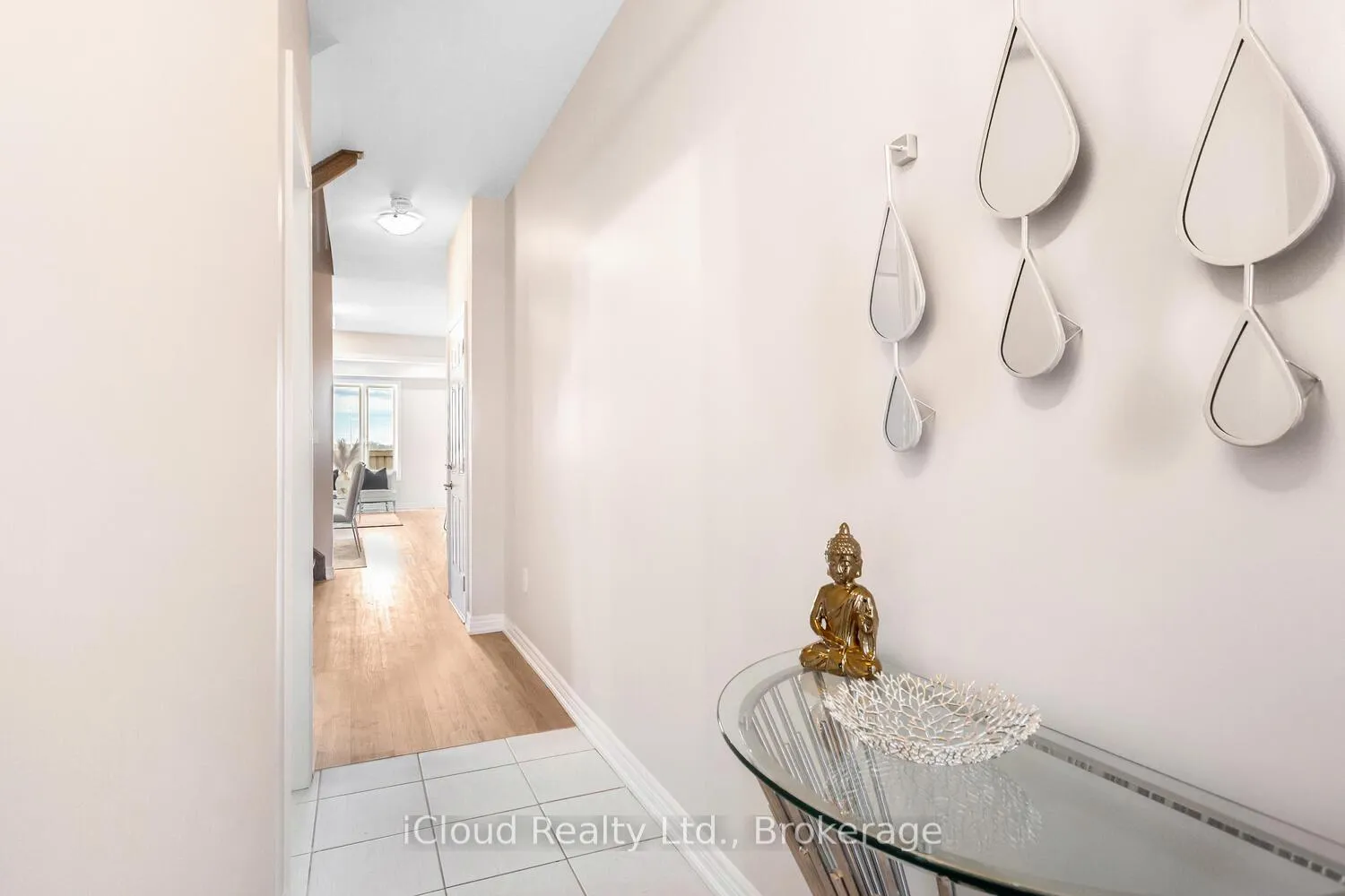 Photo 5 of 16 Heaven Crescent, Milton, Ford — HOMEH