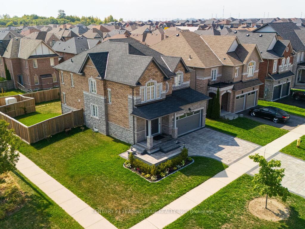Photo 49 of 39 Butson Crescent, Clarington, Bowmanville — HOMEH