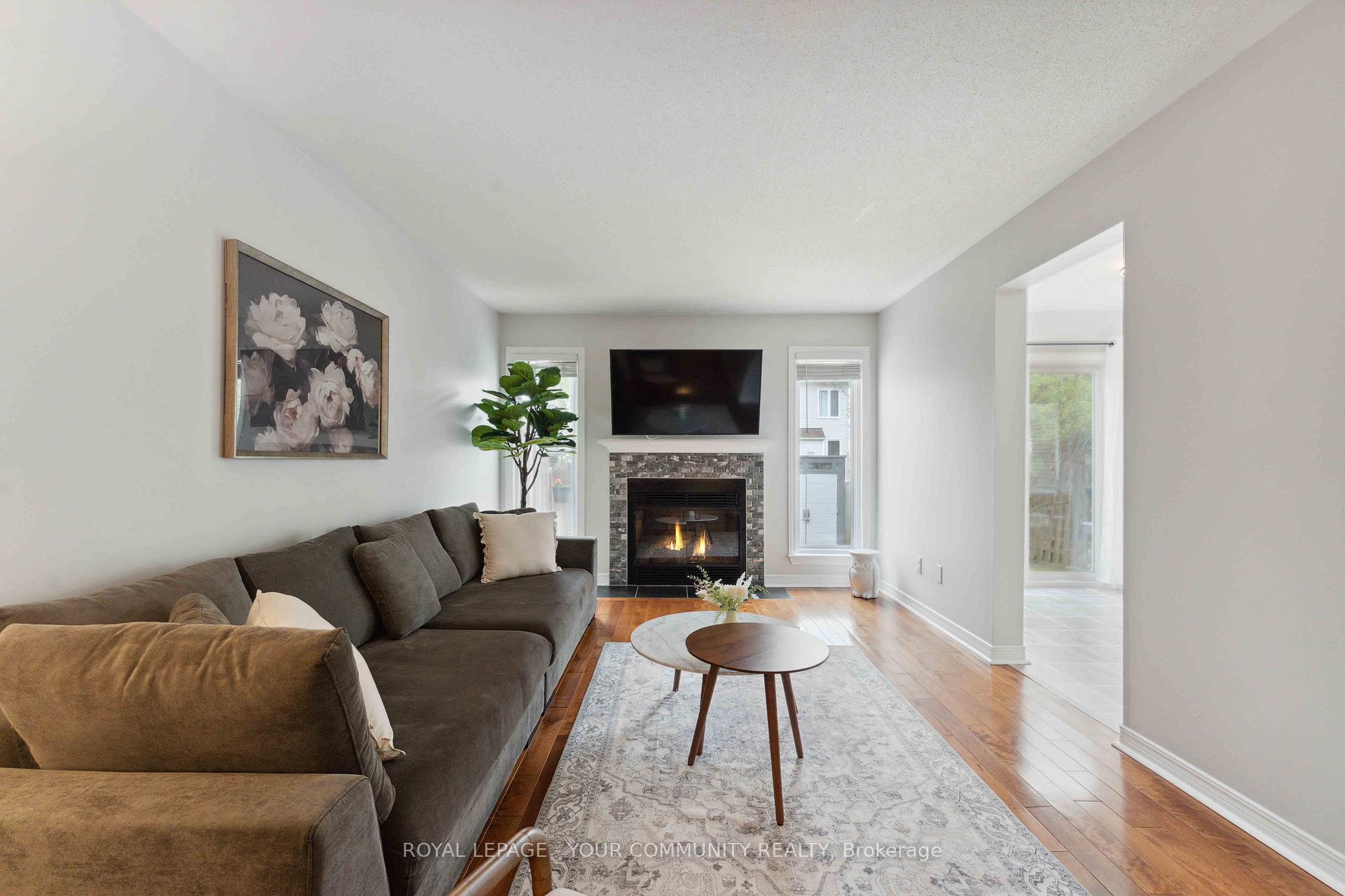 Photo 5 of 217 Markland Crescent, Ottawa, Barrhaven East — HOMEH
