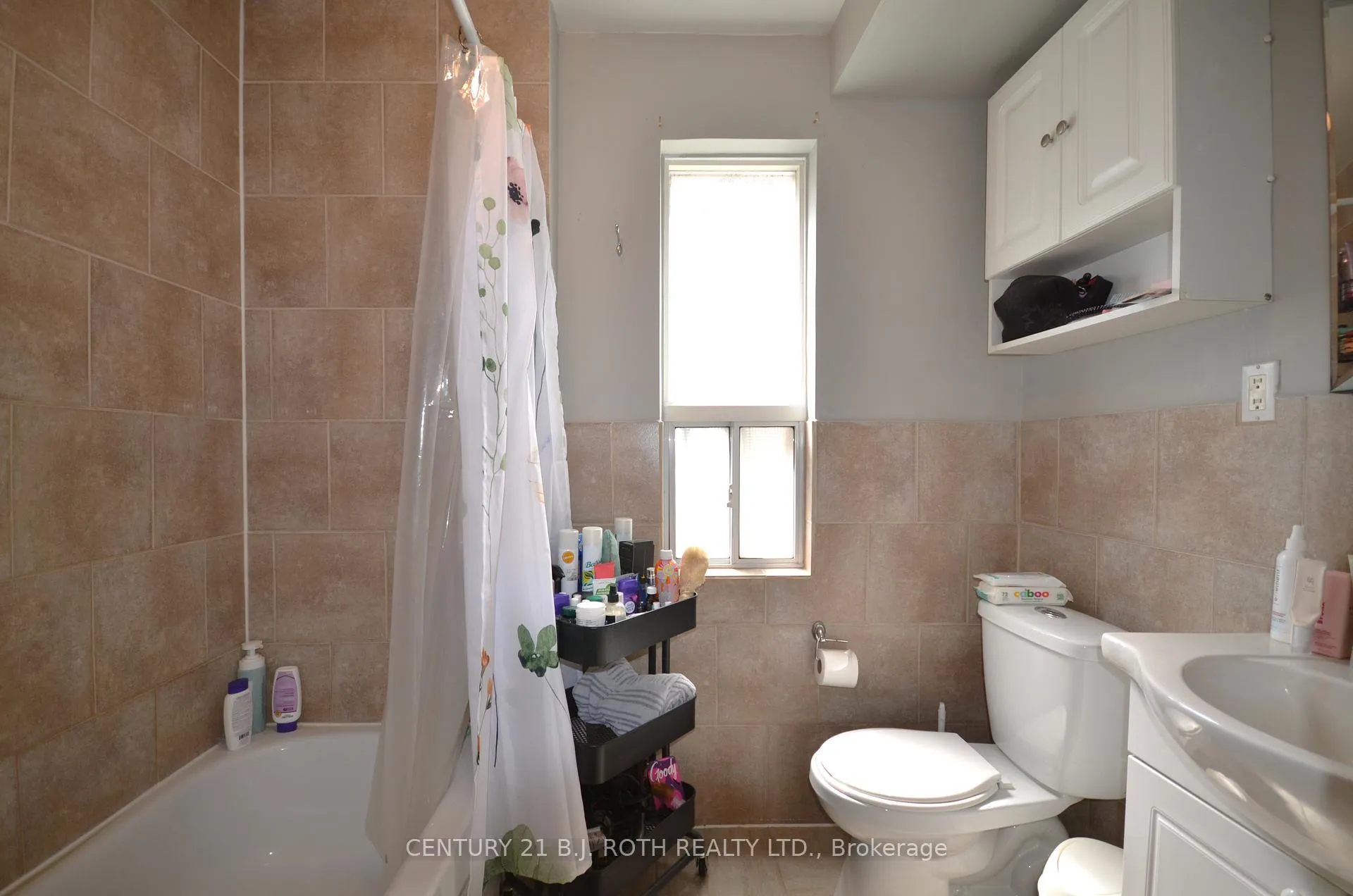 Photo 6 of 73 High Street, Barrie, City Centre — HOMEH