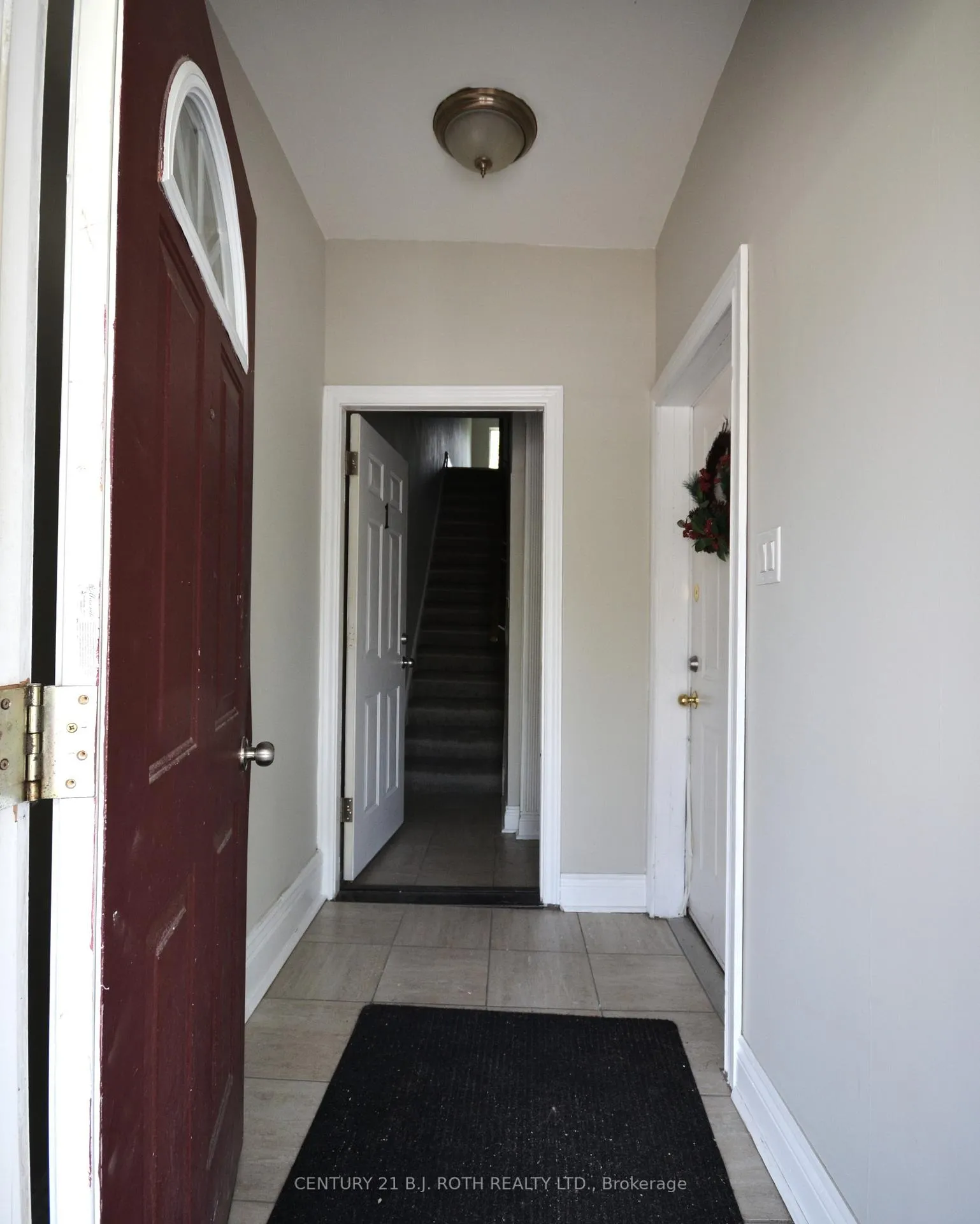 Photo 9 of 73 High Street, Barrie, City Centre — HOMEH