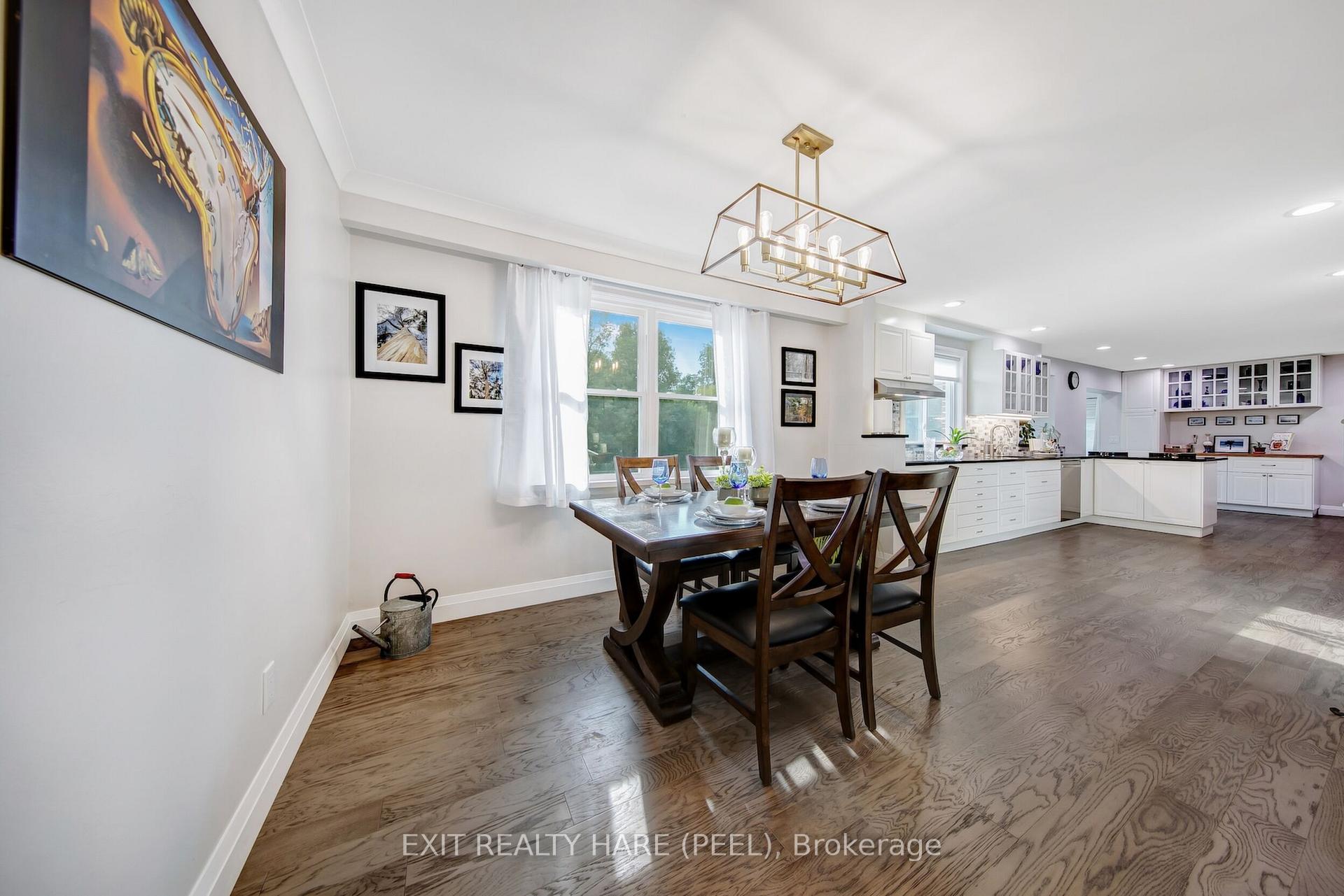 Photo 9 of 35 Ridgehill Drive, Brampton, Brampton South — HOMEH