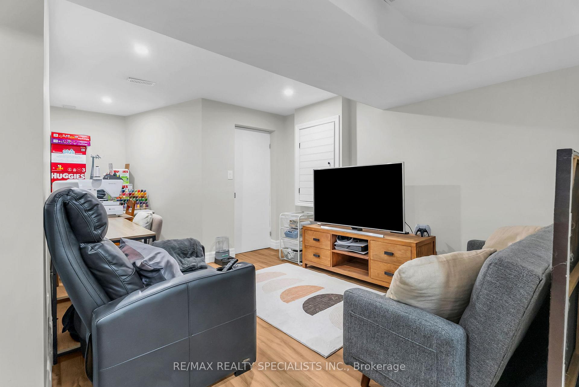 Photo 24 of 25 Maude Lane, Guelph, Grange Road — HOMEH