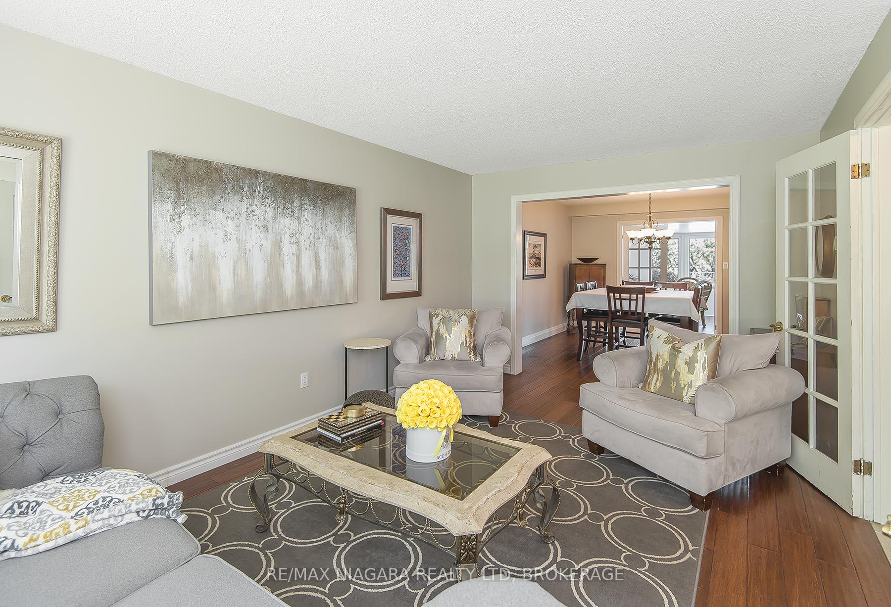 Photo 17 of 38 Banburry Crescent, Grimsby, Grimsby Beach — HOMEH