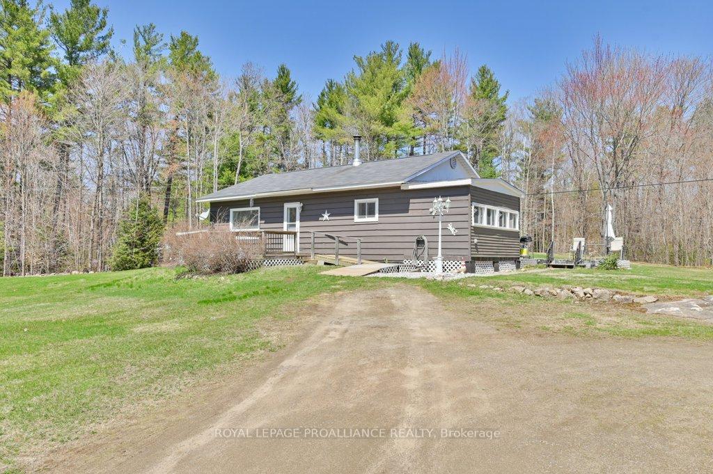 Photo 3 of 708 Skootamatta Lake Road, Frontenac, Frontenac North — HOMEH