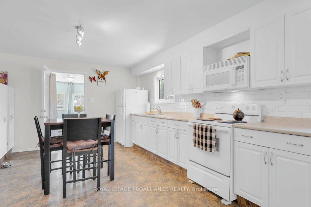Photo 14 of 708 Skootamatta Lake Road, Frontenac, Frontenac North — HOMEH
