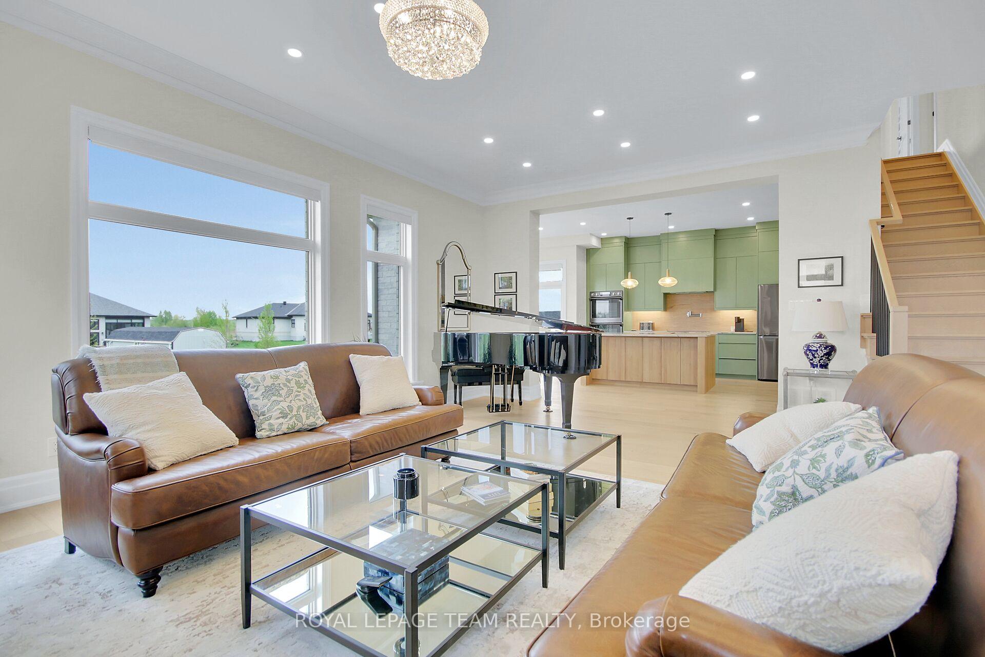 Photo 8 of 4019 Perennial Way, Ottawa, Greely — HOMEH
