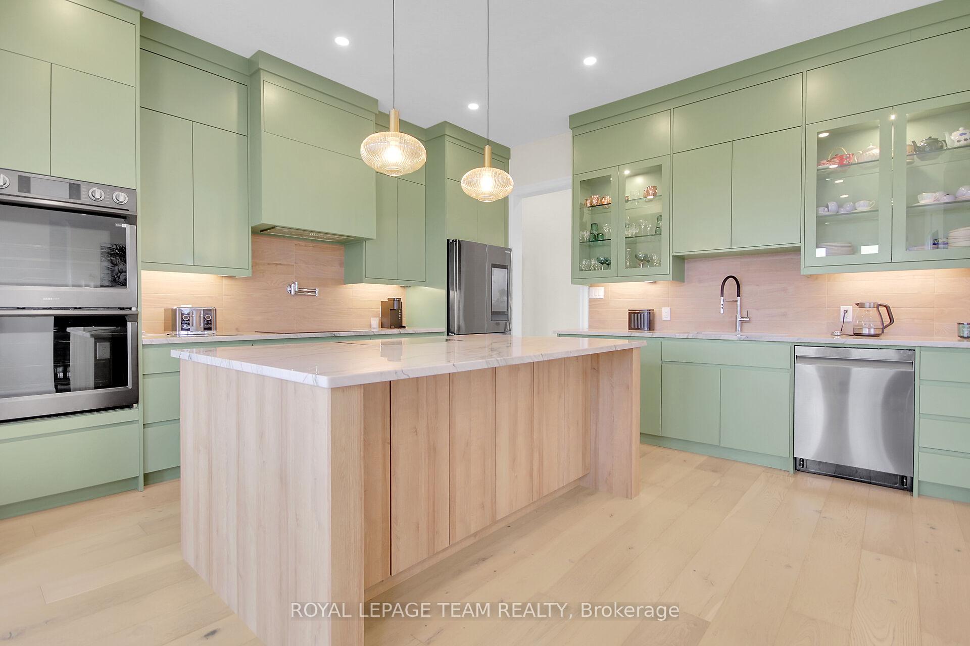 Photo 9 of 4019 Perennial Way, Ottawa, Greely — HOMEH