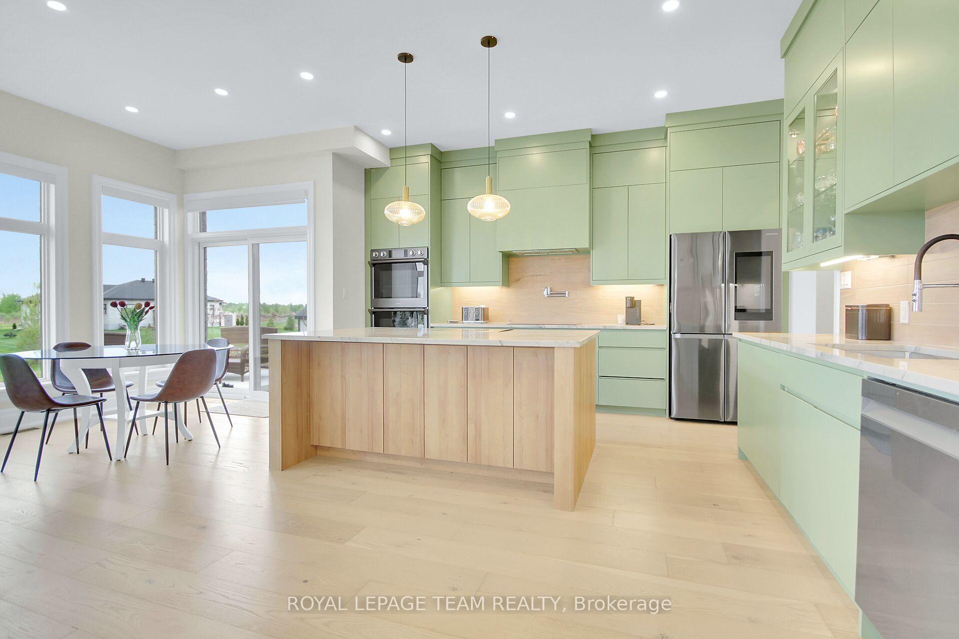 Photo 10 of 4019 Perennial Way, Ottawa, Greely — HOMEH