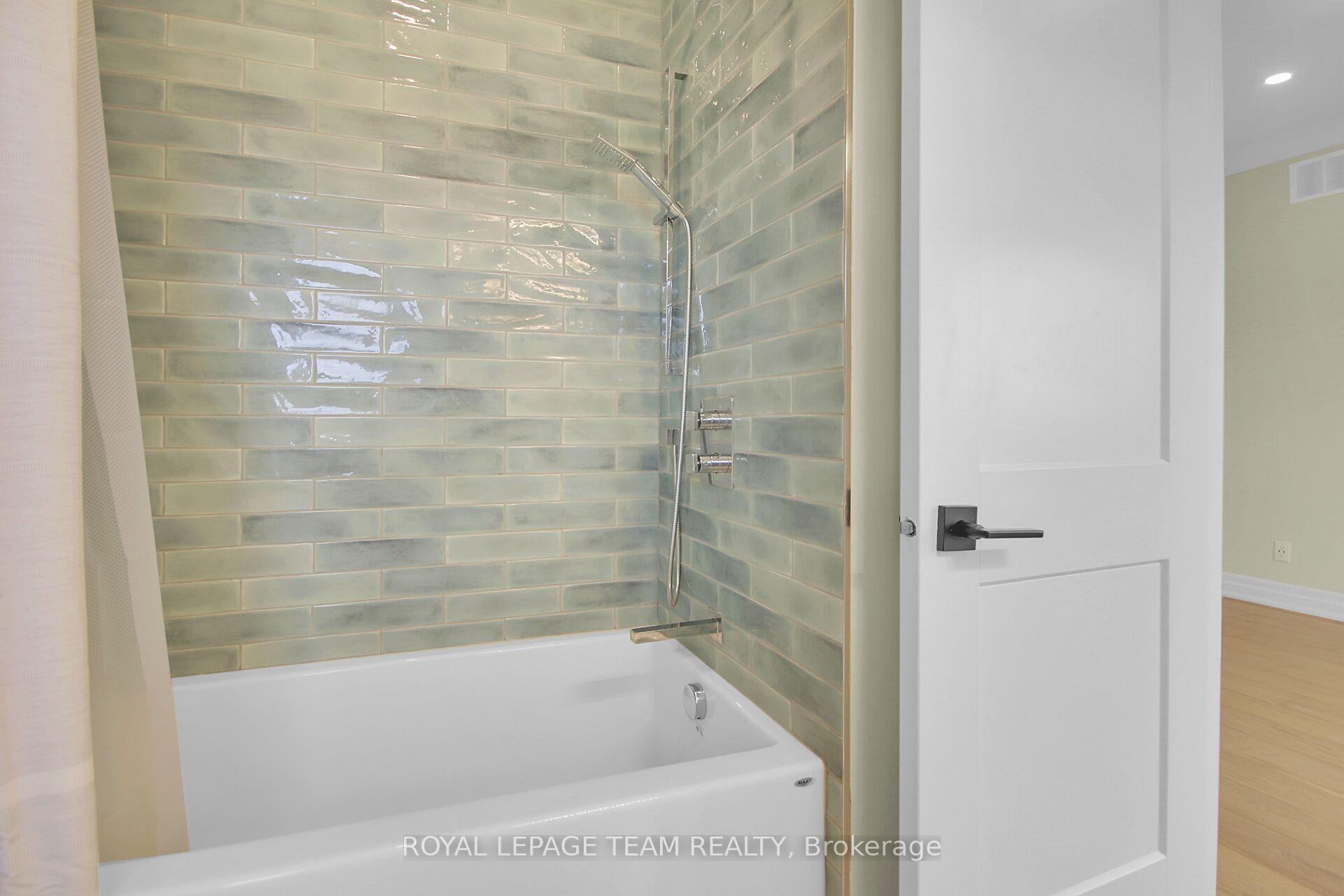 Photo 22 of 4019 Perennial Way, Ottawa, Greely — HOMEH