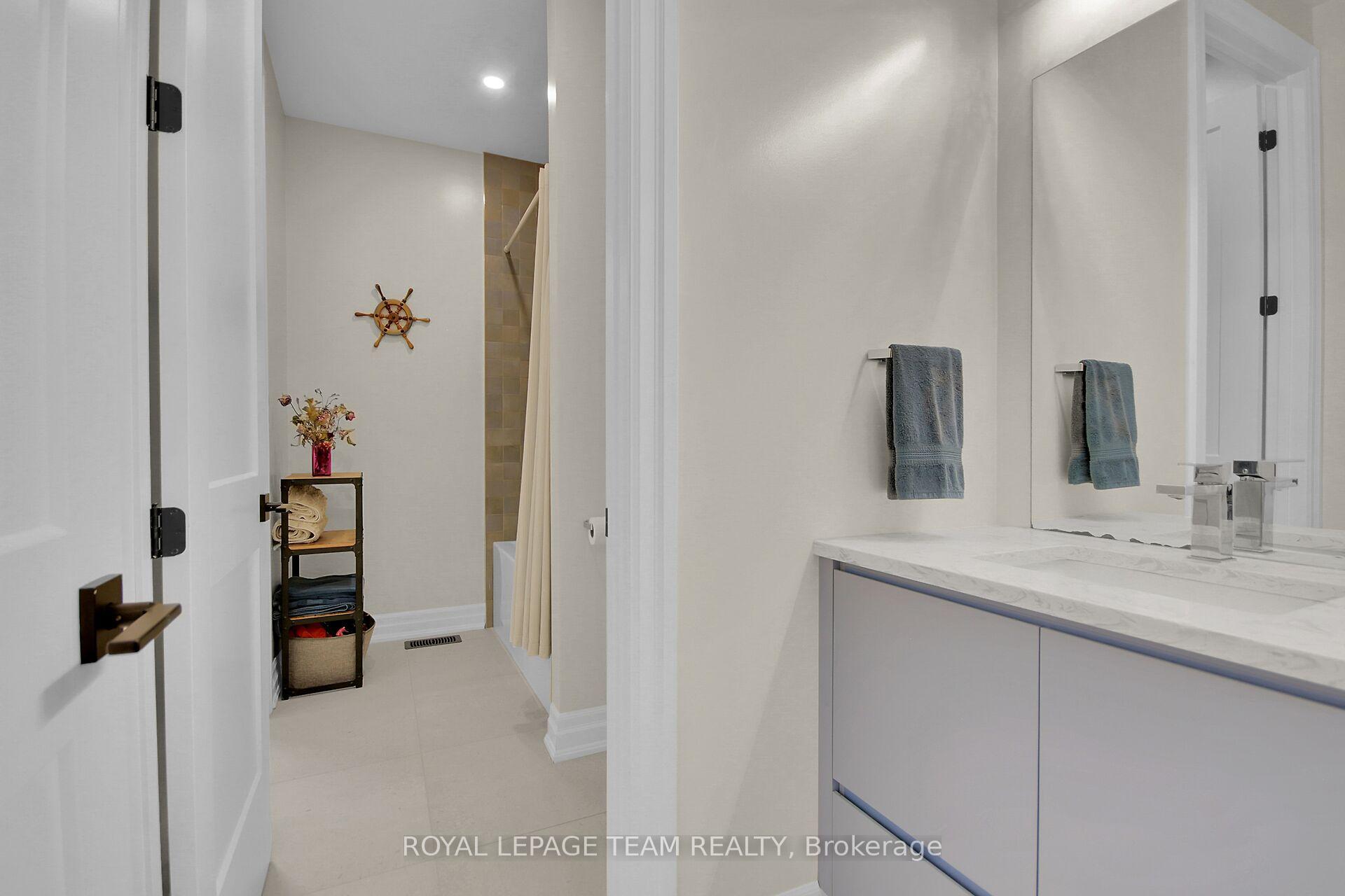 Photo 26 of 4019 Perennial Way, Ottawa, Greely — HOMEH