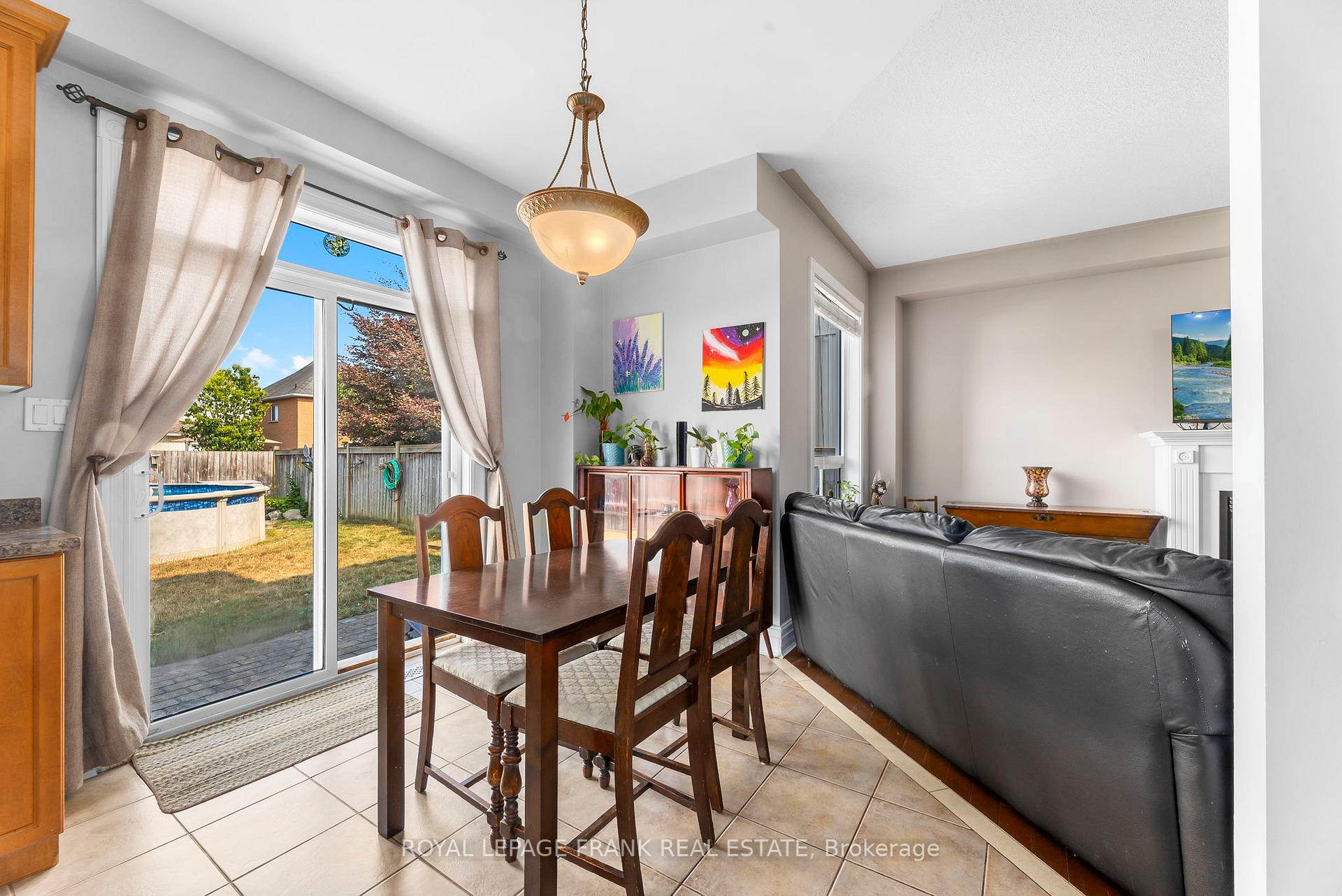 Photo 16 of 39 Cutler Drive, Clarington, Newcastle — HOMEH