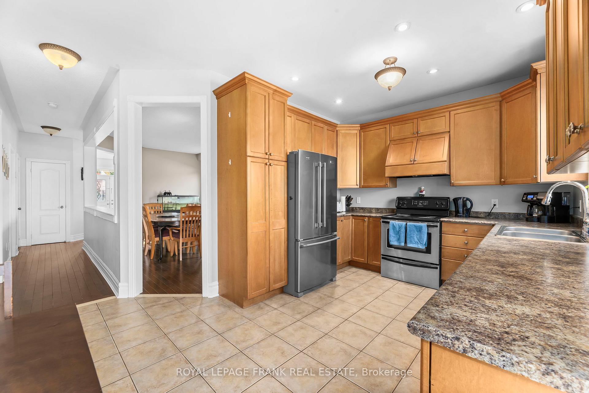 Photo 20 of 39 Cutler Drive, Clarington, Newcastle — HOMEH