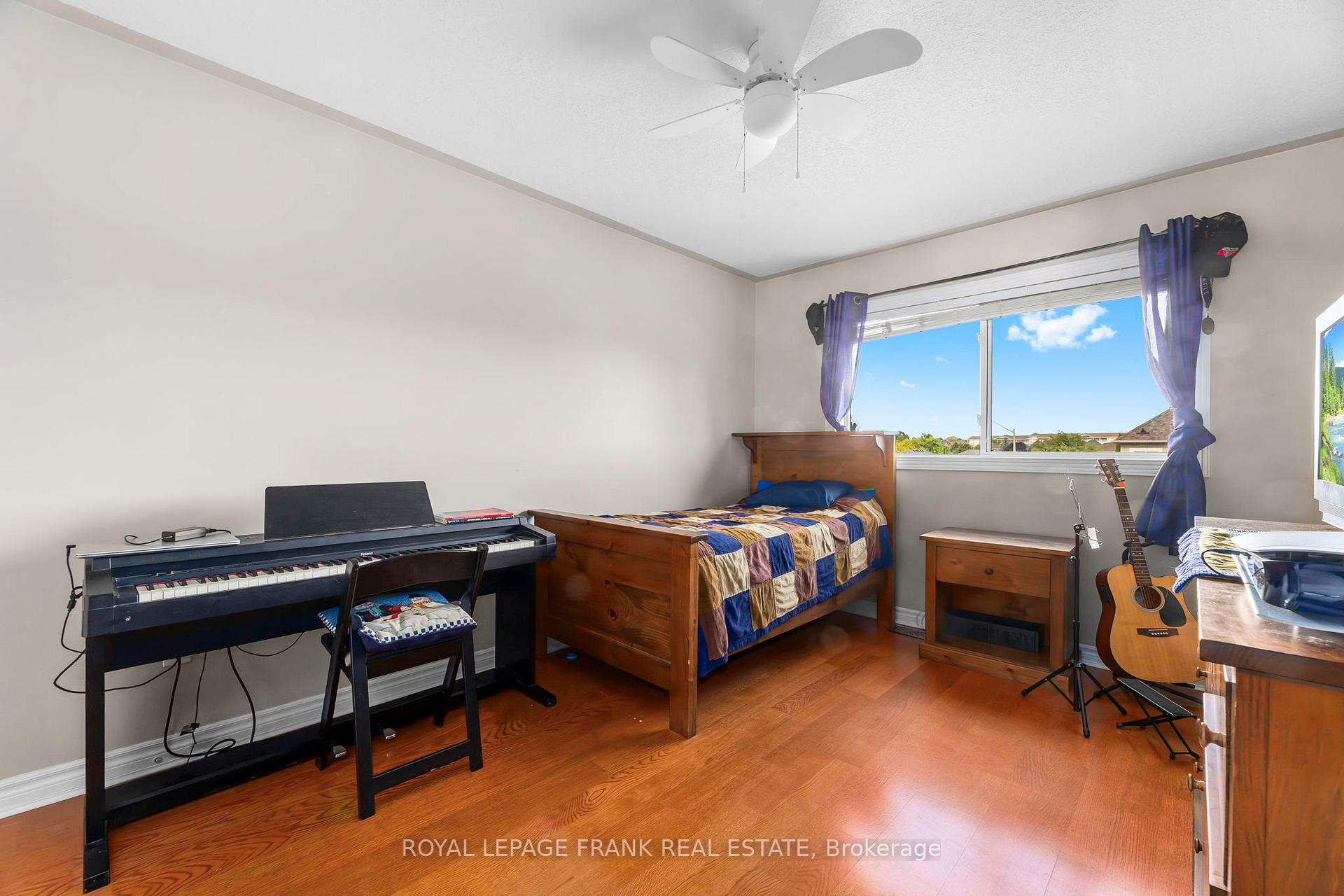Photo 27 of 39 Cutler Drive, Clarington, Newcastle — HOMEH