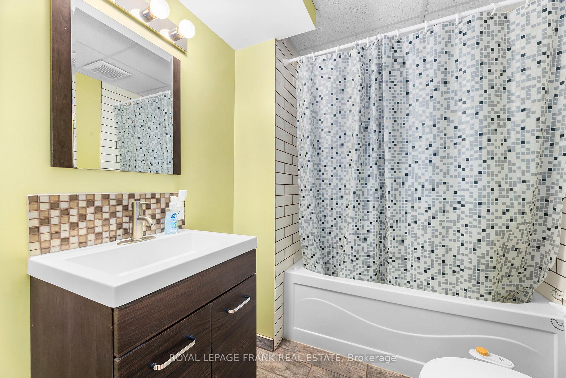 Photo 41 of 39 Cutler Drive, Clarington, Newcastle — HOMEH