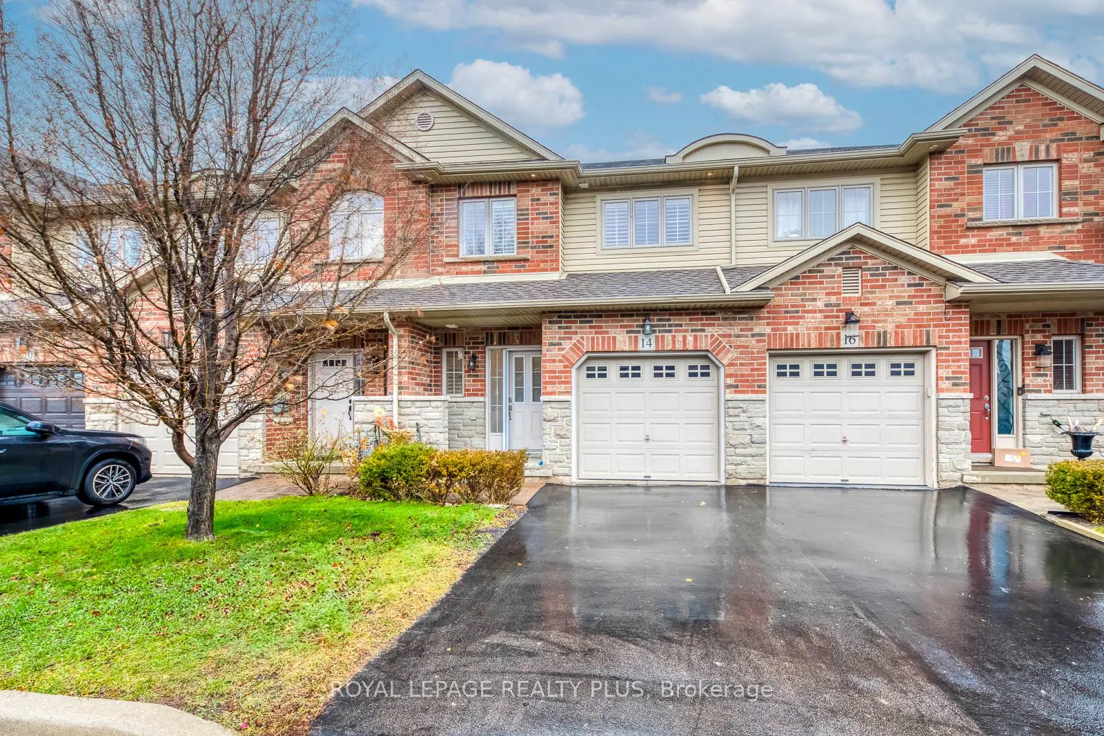 Photo 2 of 14 Marina Point Crescent, Hamilton, Winona Park — HOMEH