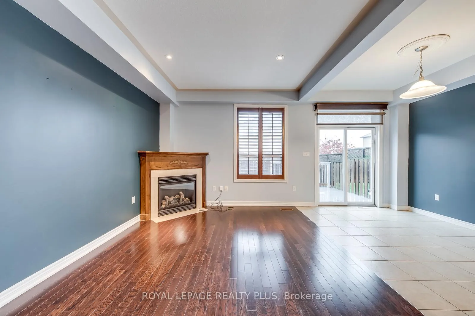 Photo 15 of 14 Marina Point Crescent, Hamilton, Winona Park — HOMEH