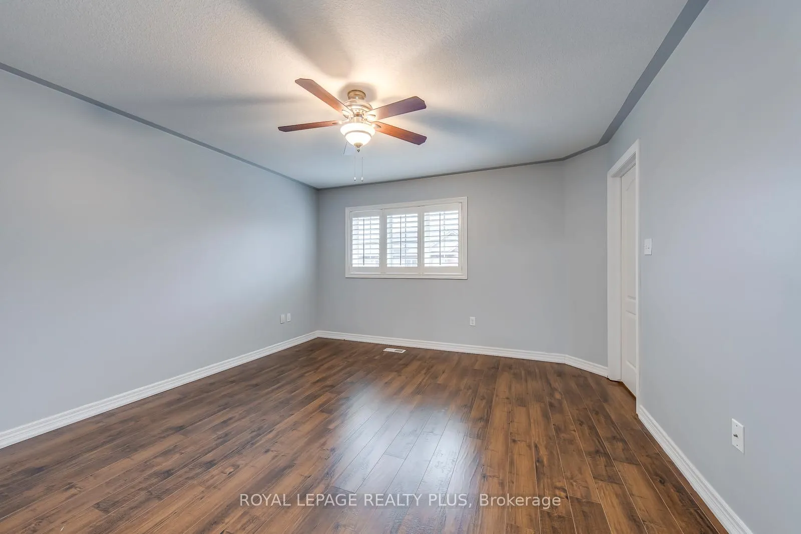 Photo 24 of 14 Marina Point Crescent, Hamilton, Winona Park — HOMEH