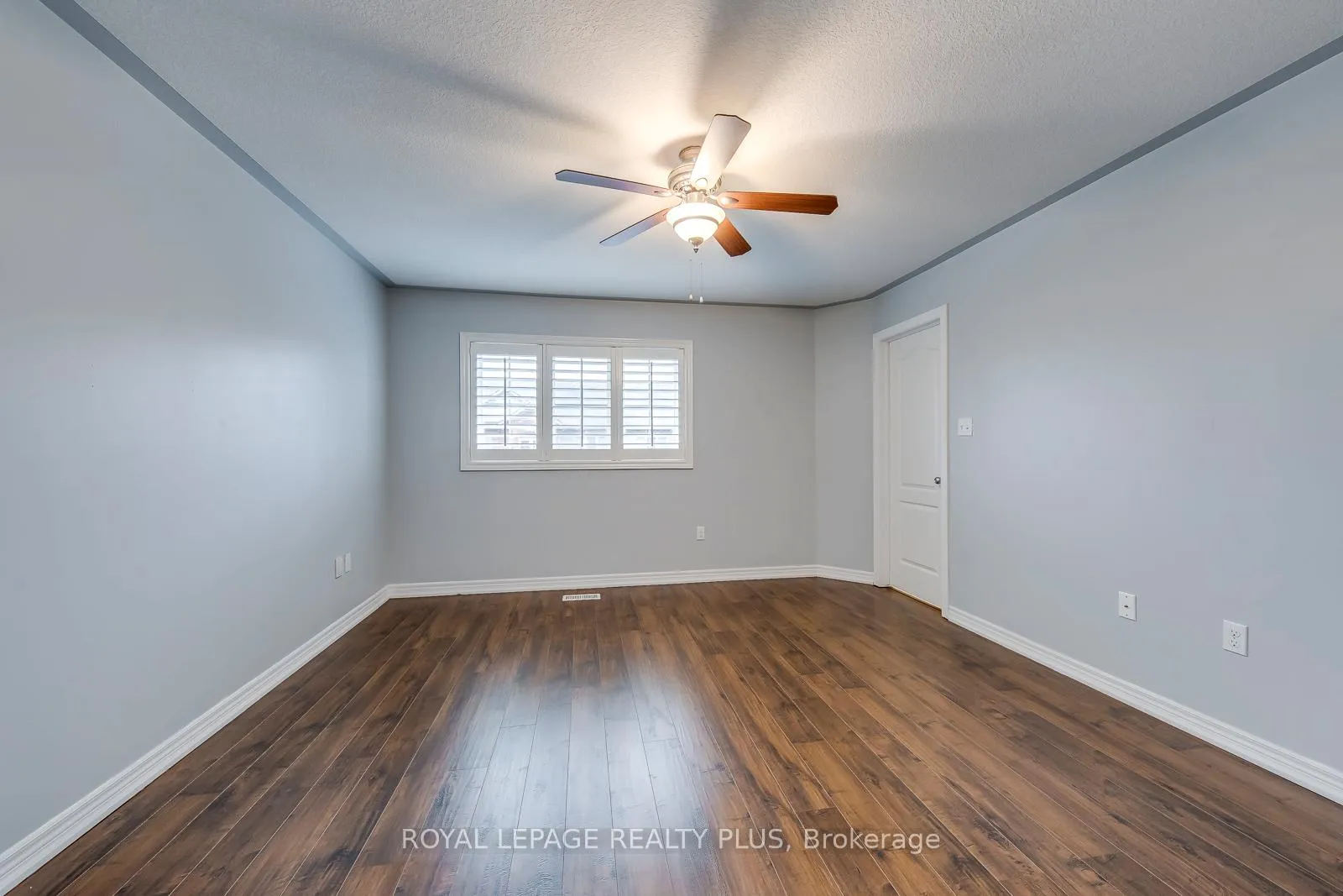 Photo 25 of 14 Marina Point Crescent, Hamilton, Winona Park — HOMEH