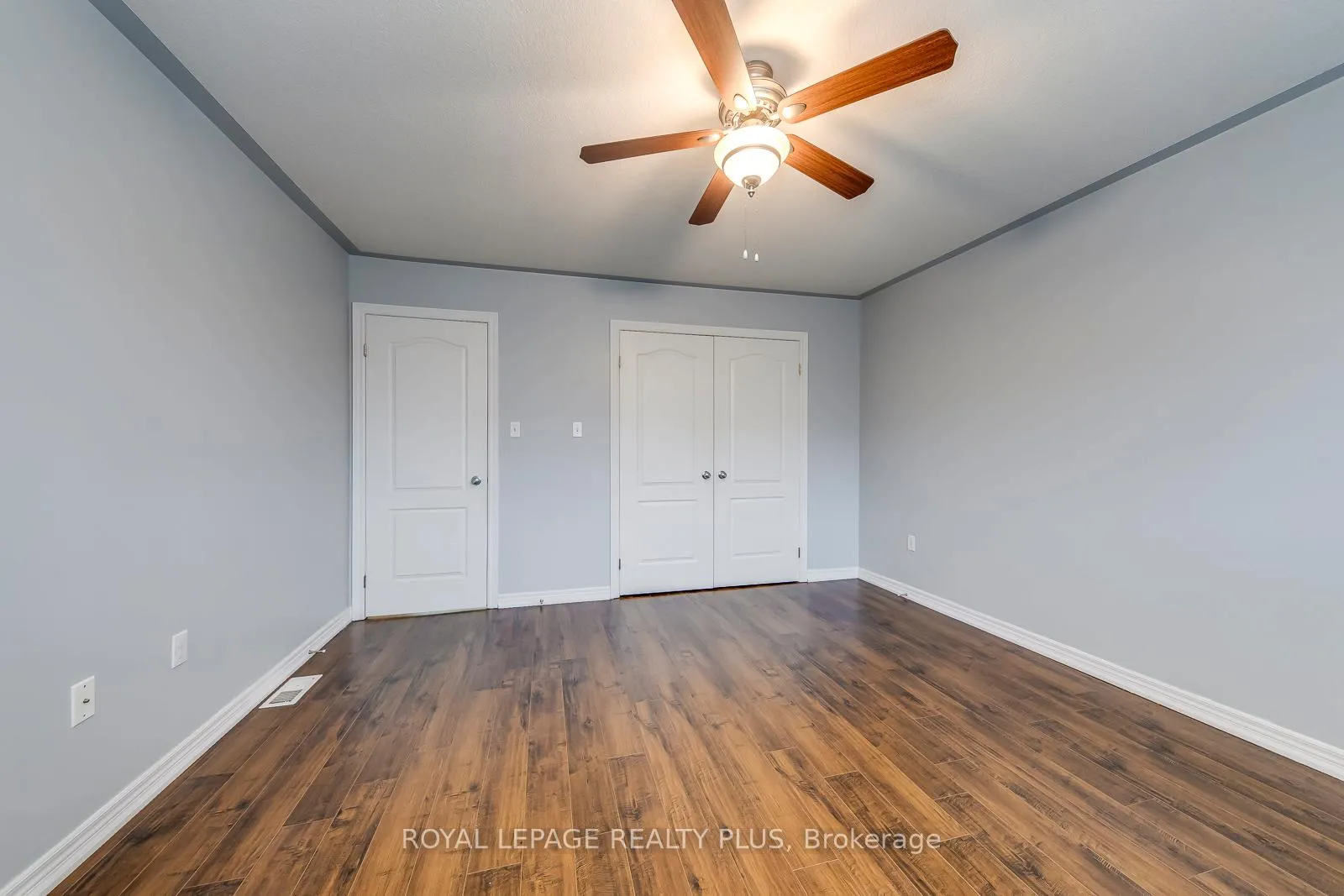 Photo 26 of 14 Marina Point Crescent, Hamilton, Winona Park — HOMEH