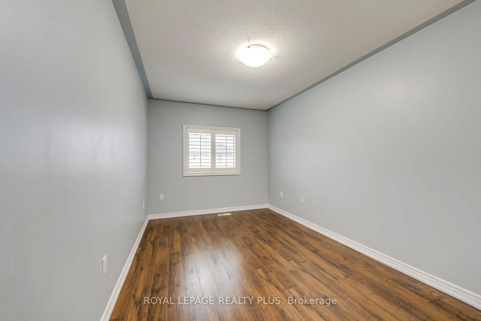 Photo 29 of 14 Marina Point Crescent, Hamilton, Winona Park — HOMEH