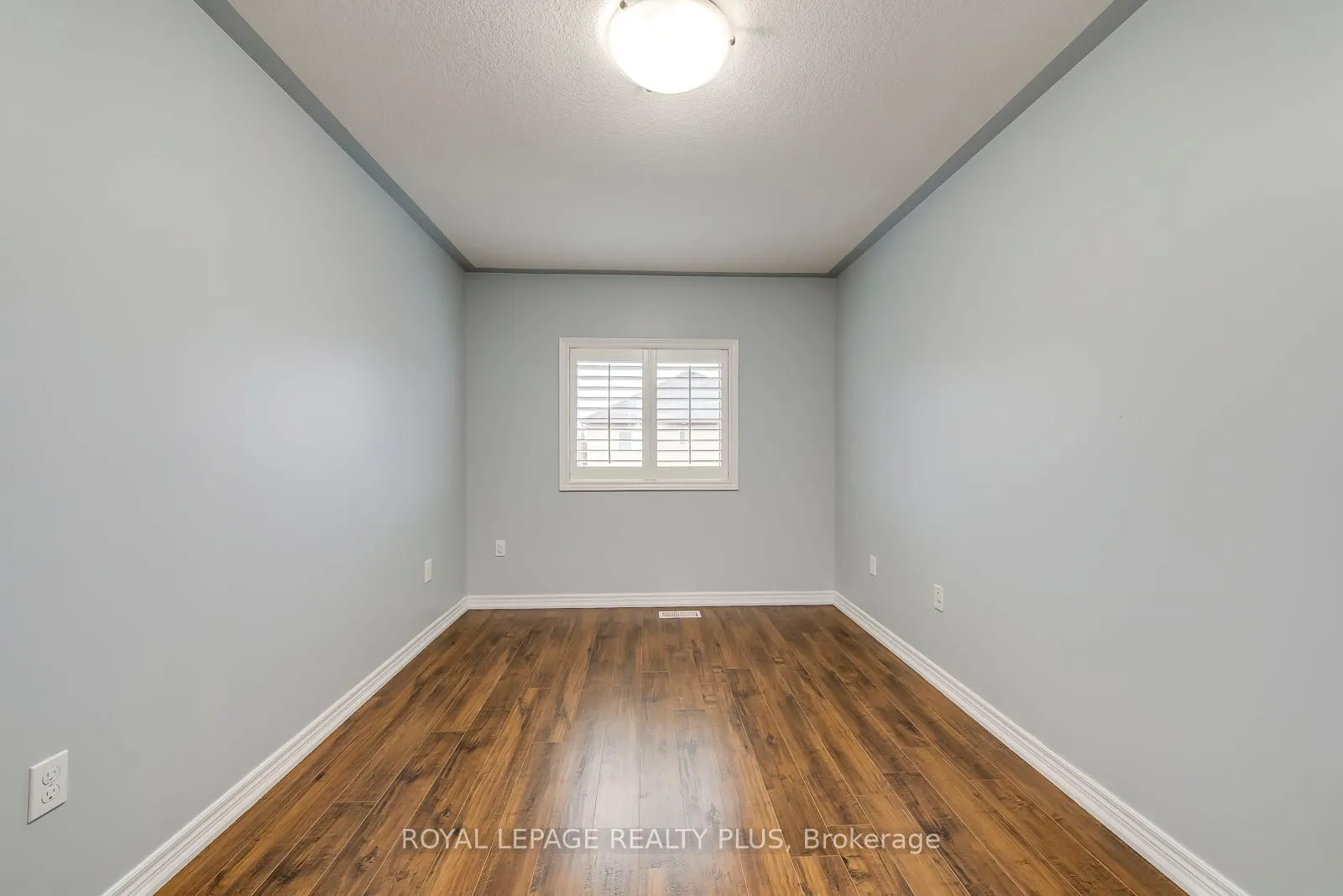 Photo 30 of 14 Marina Point Crescent, Hamilton, Winona Park — HOMEH