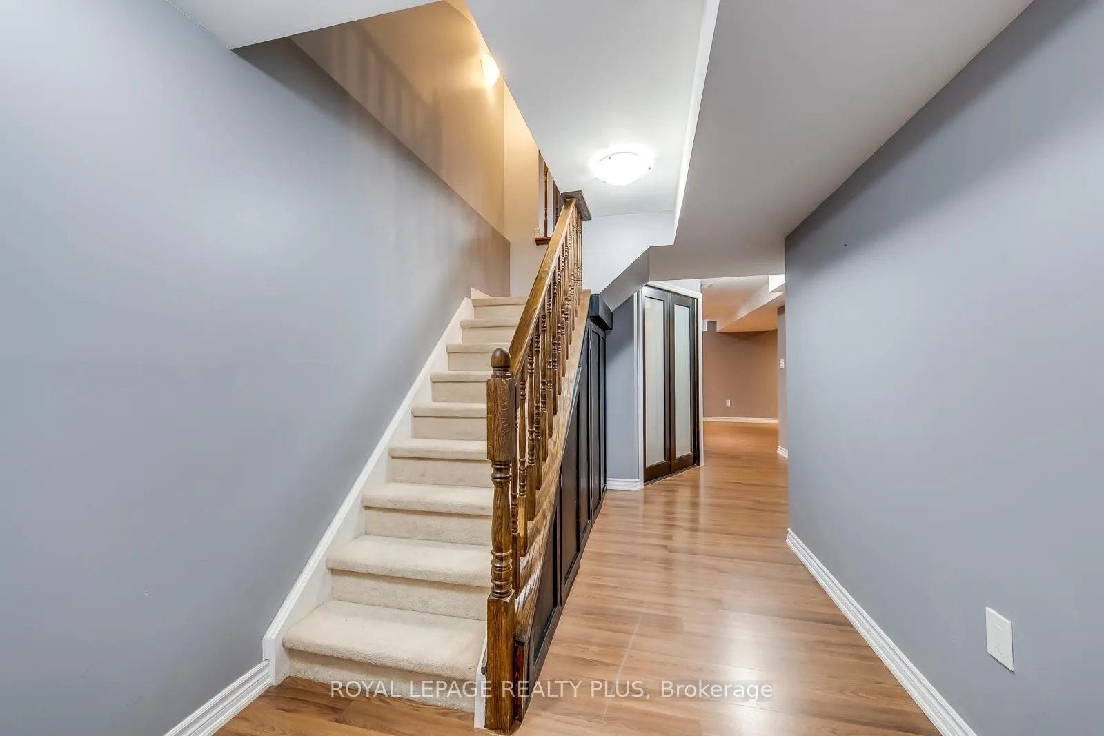 Photo 37 of 14 Marina Point Crescent, Hamilton, Winona Park — HOMEH