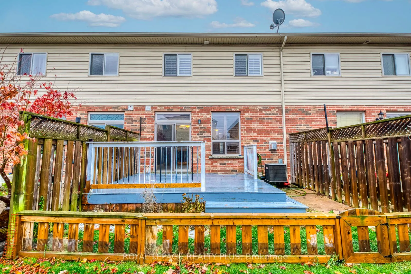 Photo 45 of 14 Marina Point Crescent, Hamilton, Winona Park — HOMEH