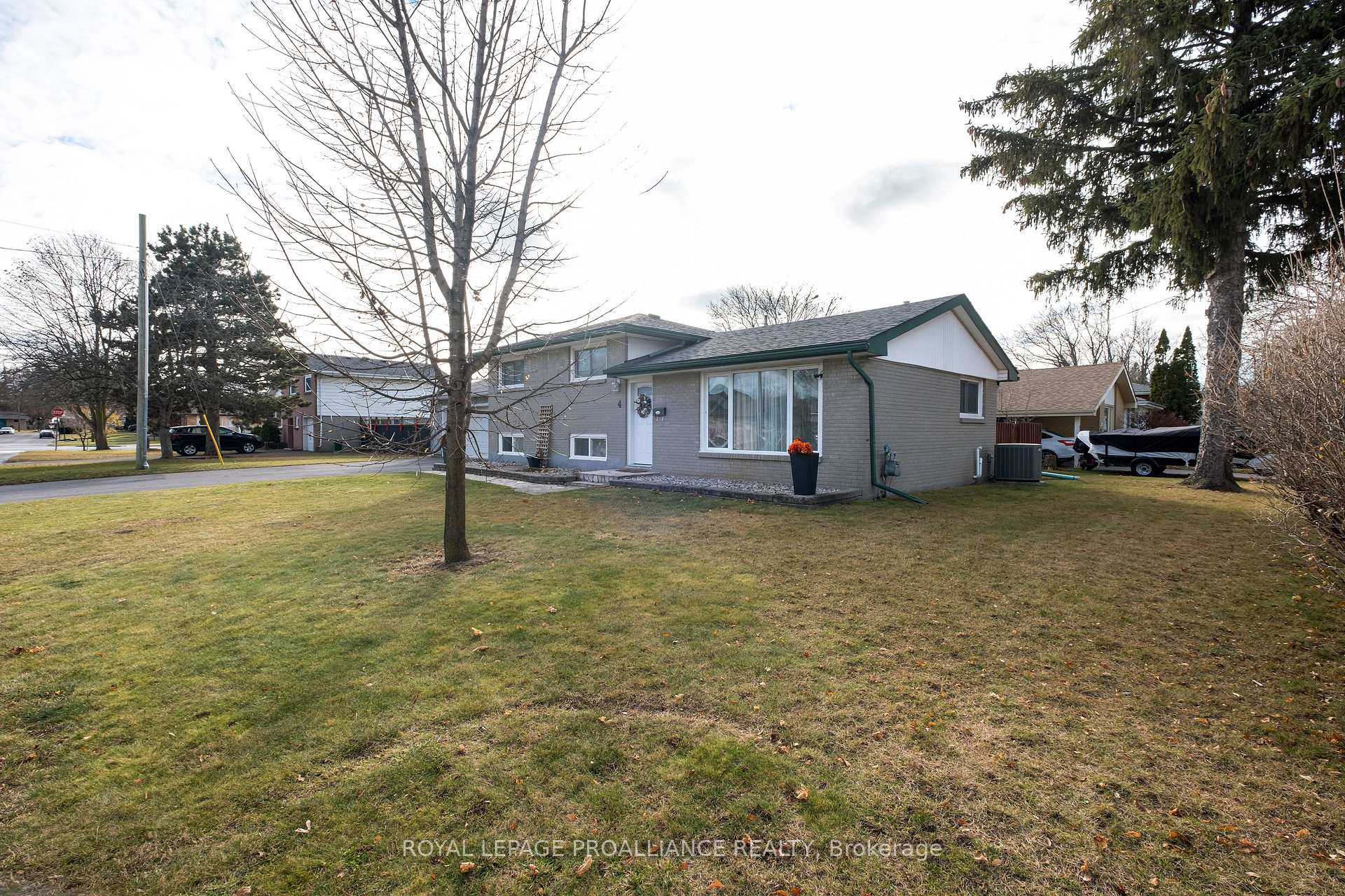 Photo 27 of 4 Linton Park Road, Belleville, Belleville Ward — HOMEH
