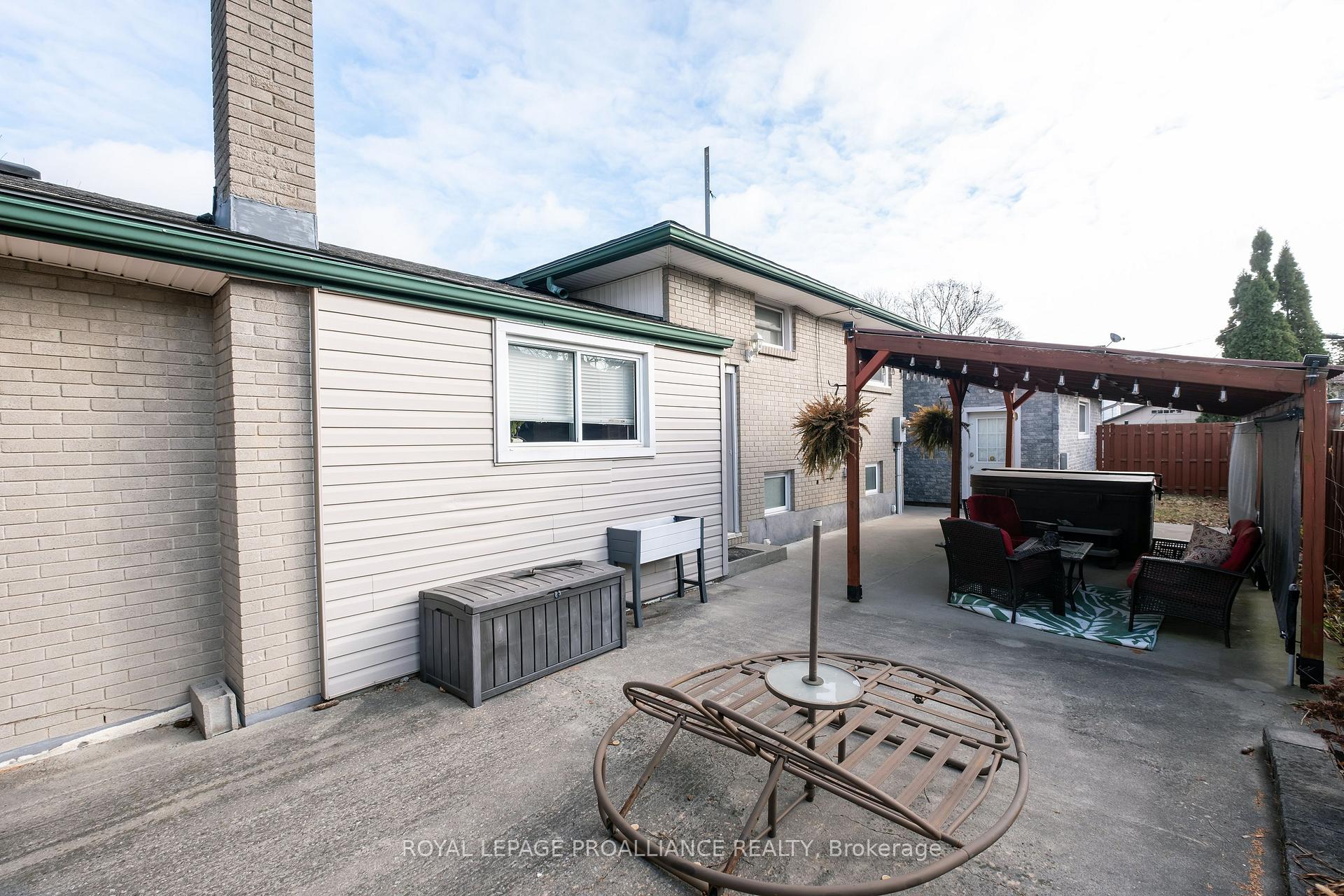 Photo 31 of 4 Linton Park Road, Belleville, Belleville Ward — HOMEH