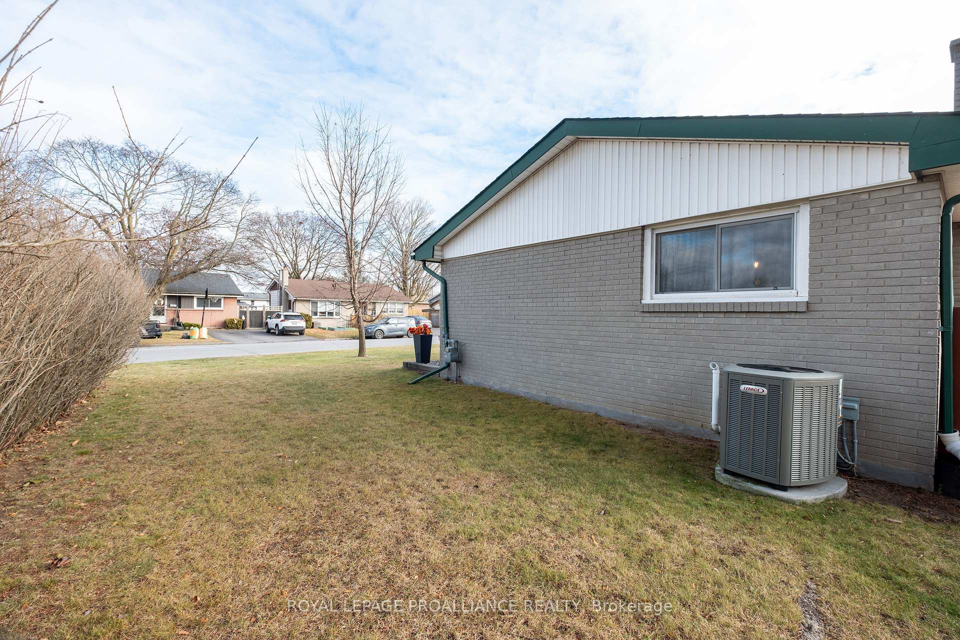Photo 35 of 4 Linton Park Road, Belleville, Belleville Ward — HOMEH