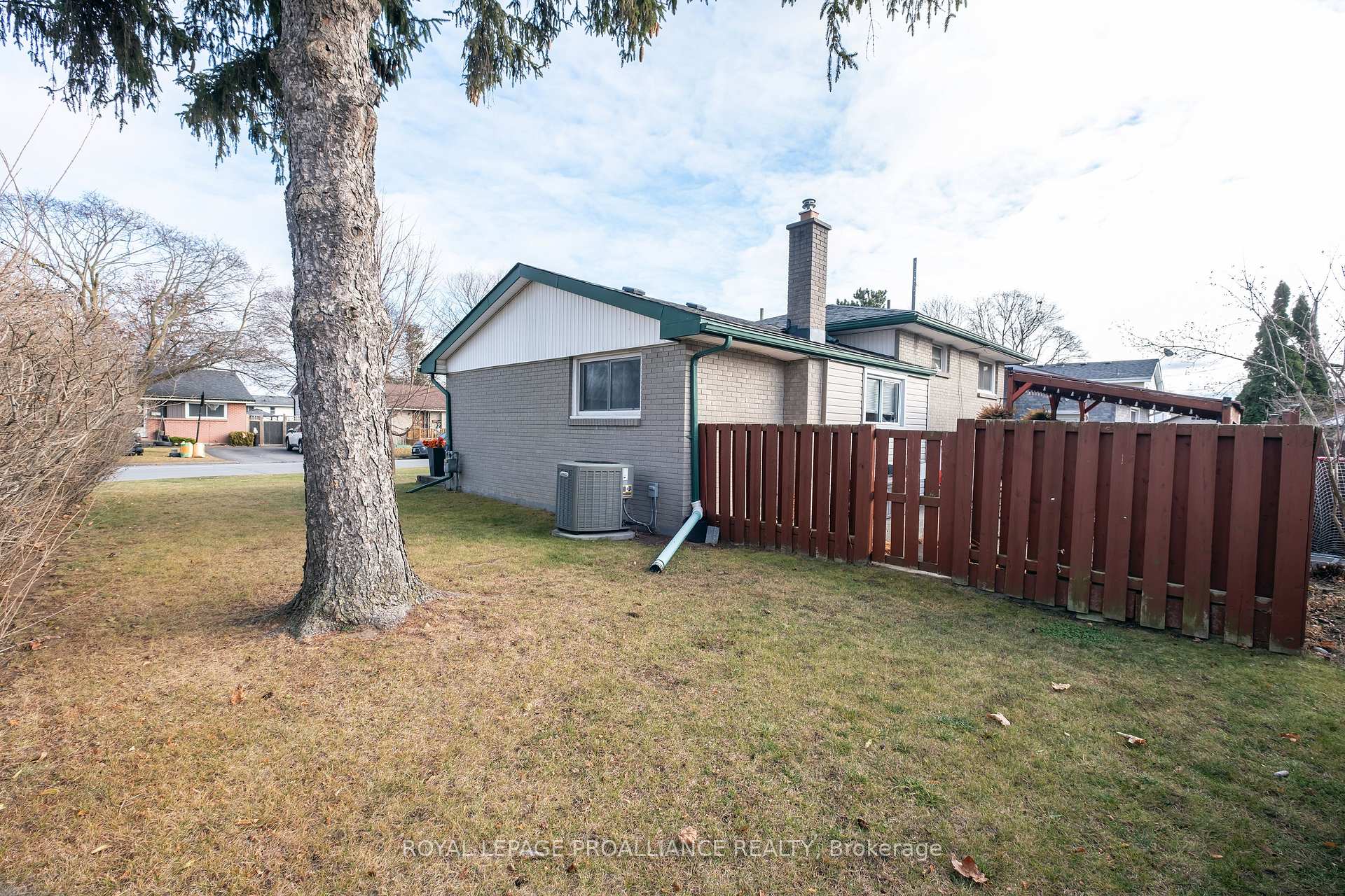 Photo 36 of 4 Linton Park Road, Belleville, Belleville Ward — HOMEH