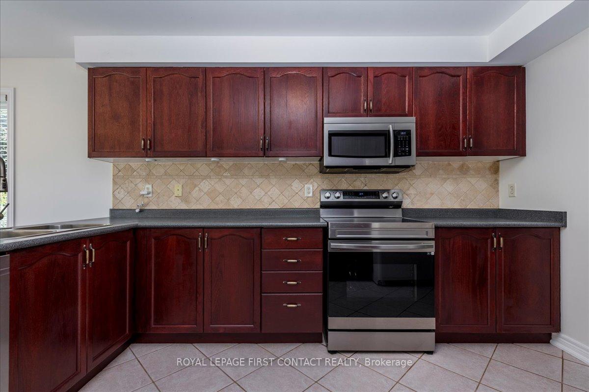 Photo 7 of 37 Marsellus Drive, Barrie, Holly — HOMEH