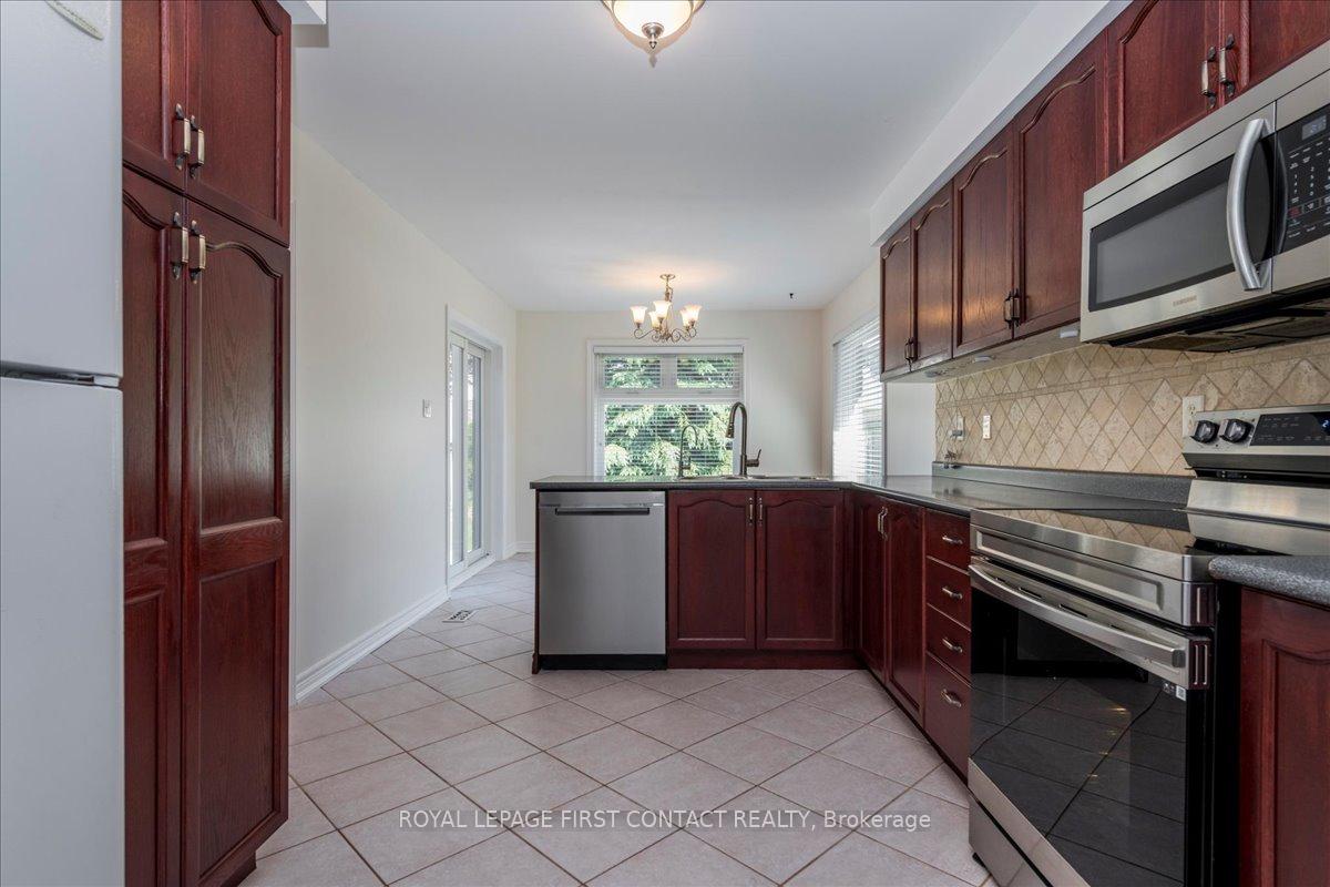 Photo 8 of 37 Marsellus Drive, Barrie, Holly — HOMEH