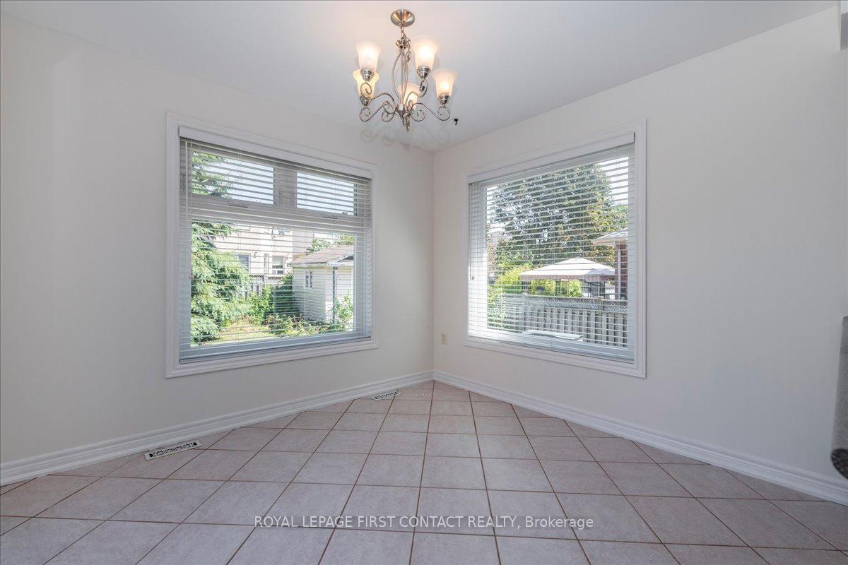 Photo 10 of 37 Marsellus Drive, Barrie, Holly — HOMEH