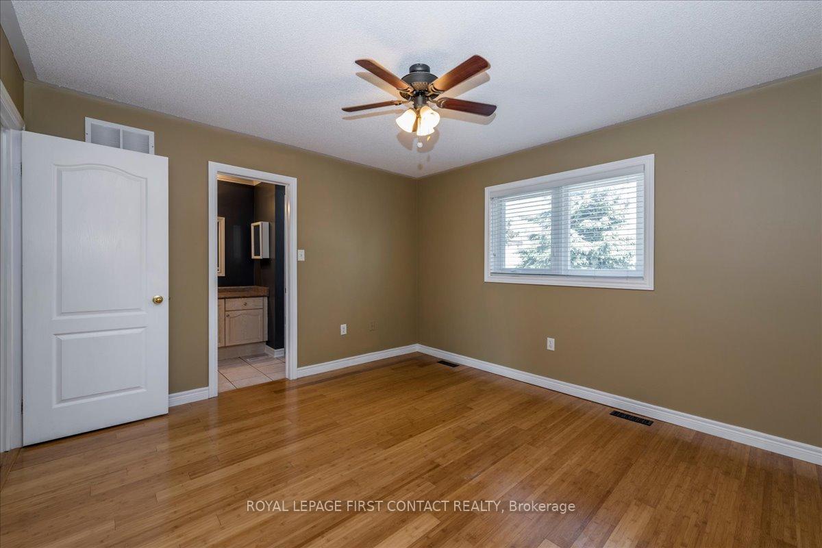 Photo 12 of 37 Marsellus Drive, Barrie, Holly — HOMEH