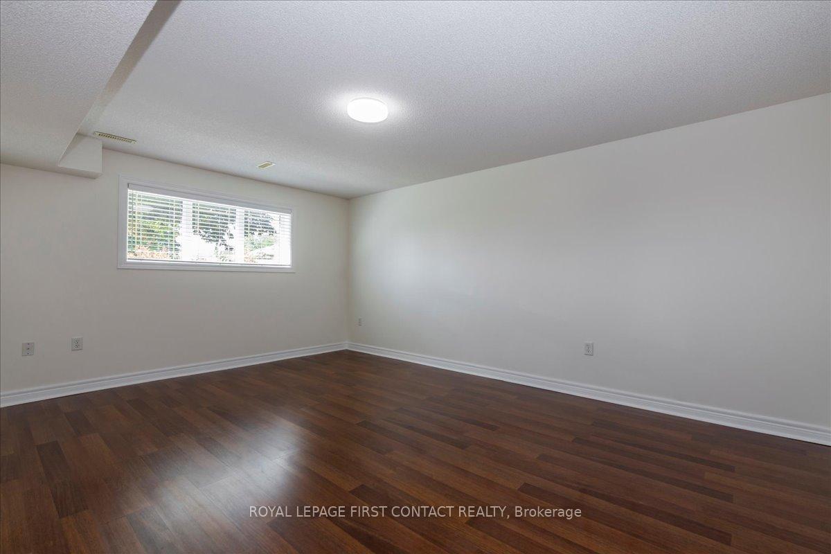 Photo 15 of 37 Marsellus Drive, Barrie, Holly — HOMEH