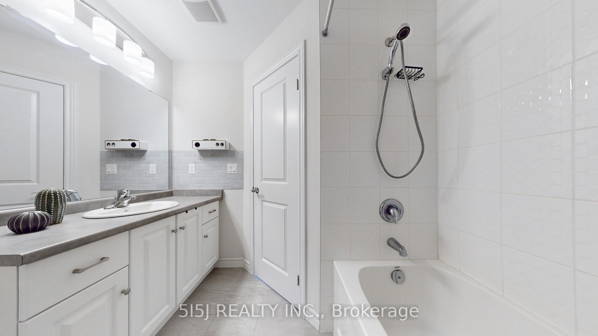 Photo 12 of 21 Barley Lane, Hamilton, Meadowlands — HOMEH