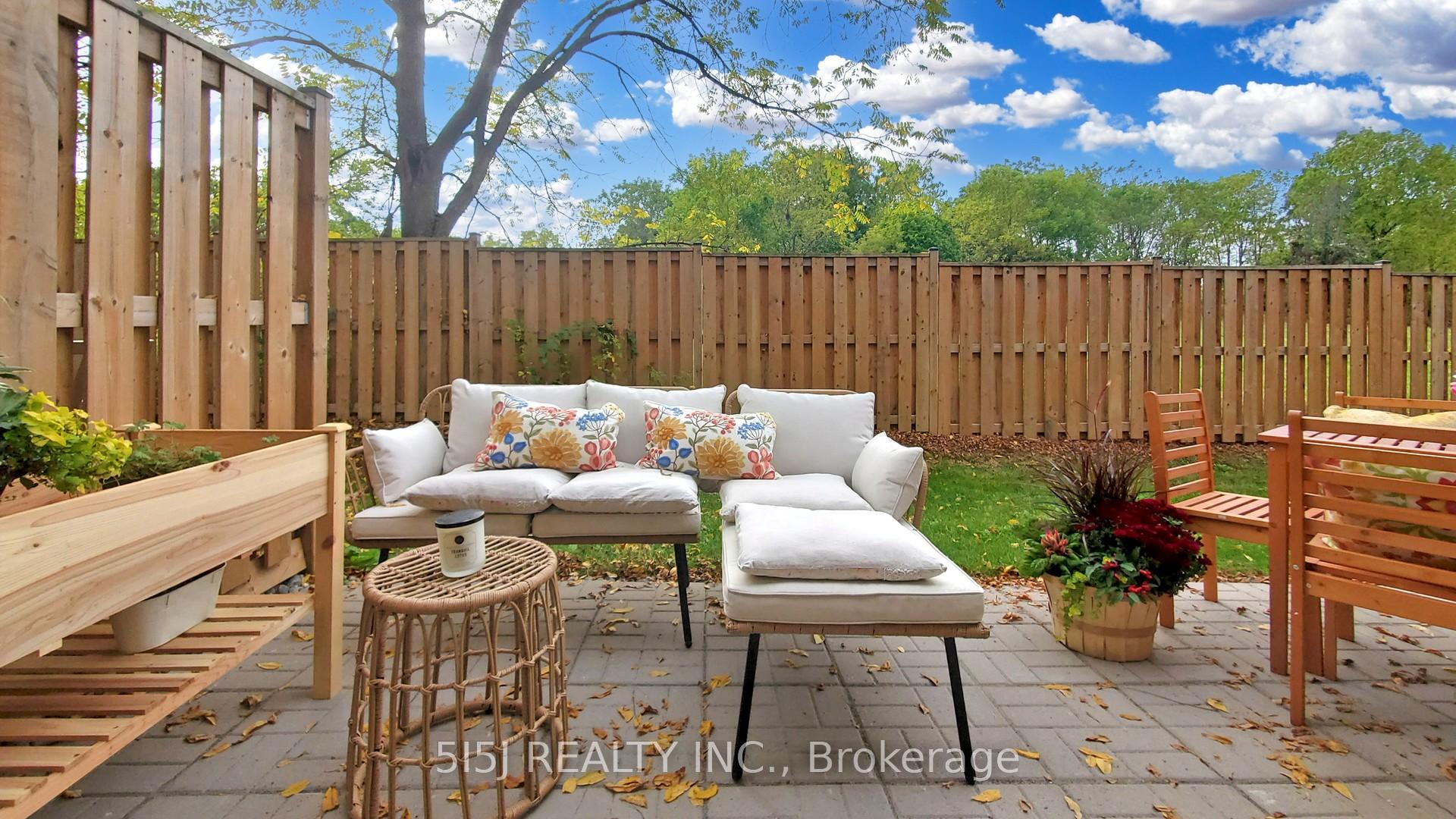 Photo 21 of 21 Barley Lane, Hamilton, Meadowlands — HOMEH