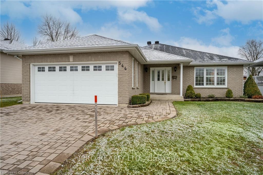 Photo 2 of 544 Dean Drive, Cornwall — HOMEH