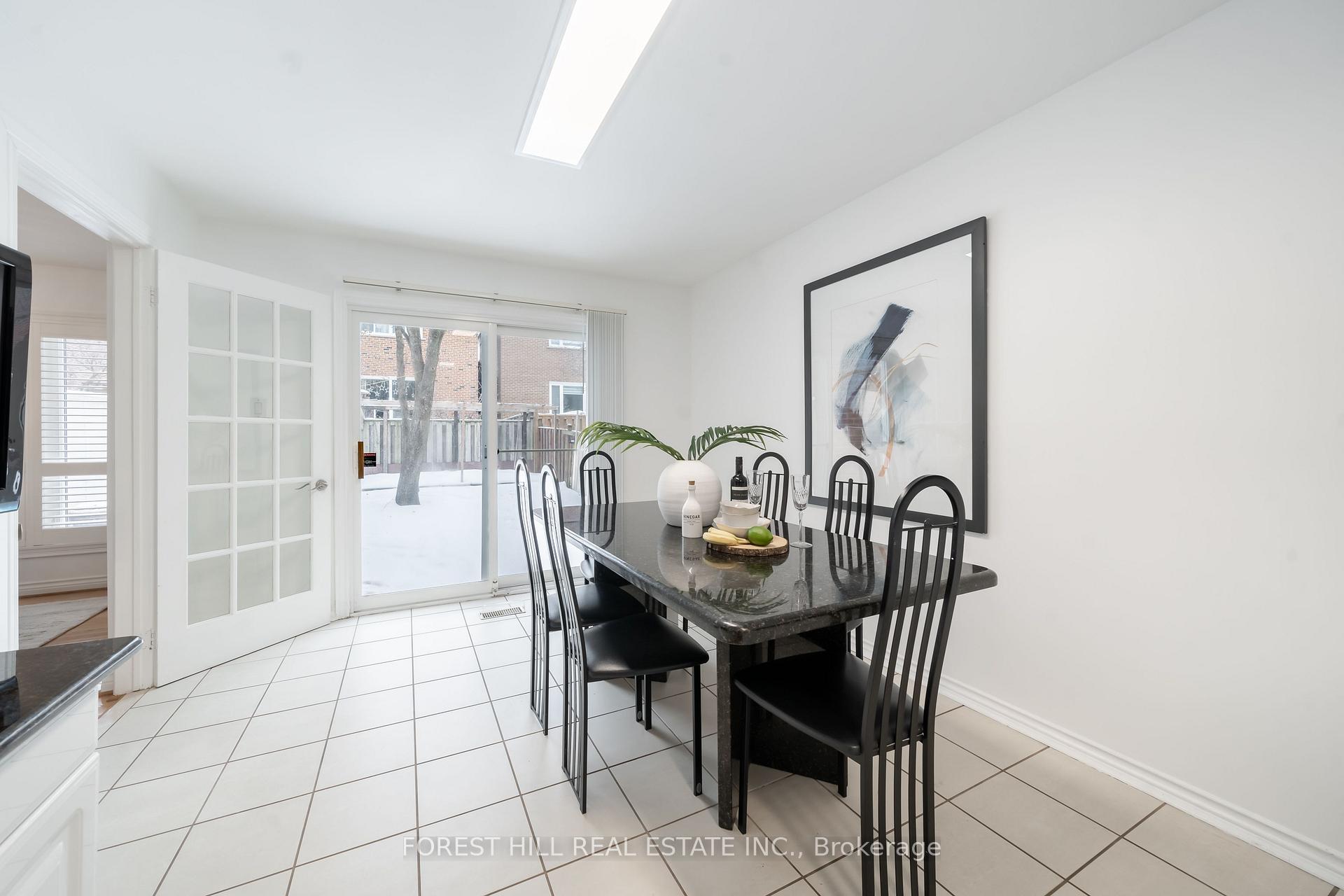 Photo 31 of 131 McCabe Crescent, Vaughan, Lakeview Estates — HOMEH