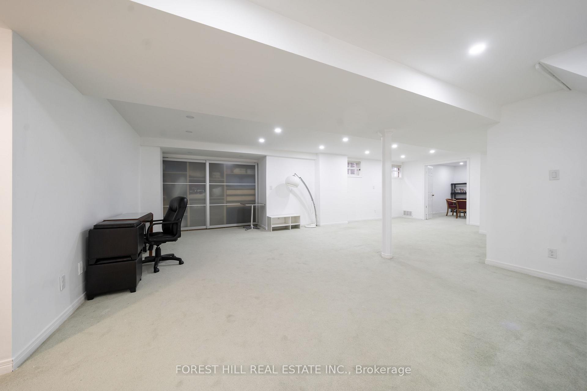 Photo 28 of 131 McCabe Crescent, Vaughan, Lakeview Estates — HOMEH
