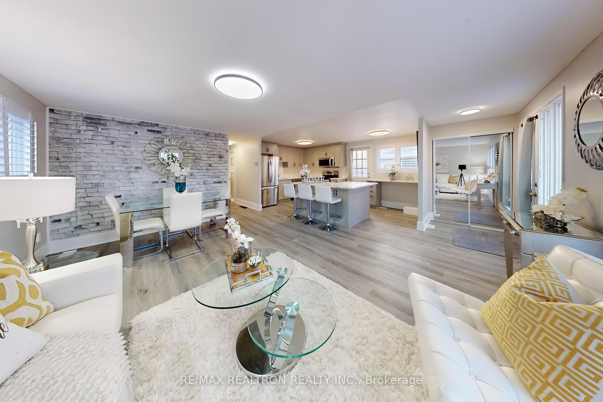Photo 5 of 808 Grandview Drive, Oshawa, Donevan — HOMEH