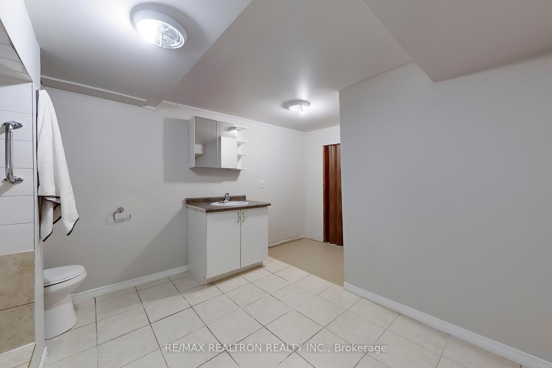 Photo 33 of 808 Grandview Drive, Oshawa, Donevan — HOMEH