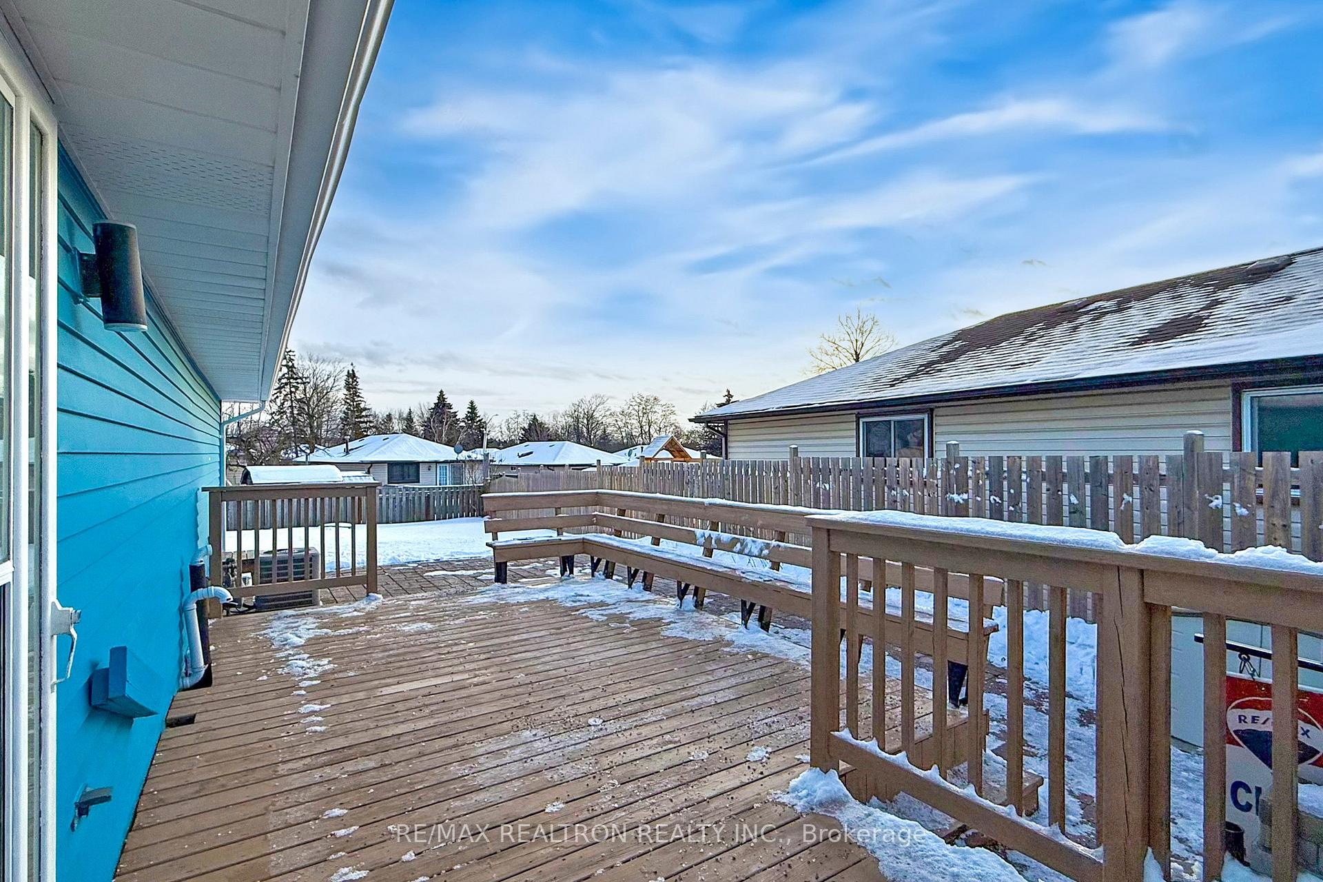 Photo 38 of 808 Grandview Drive, Oshawa, Donevan — HOMEH