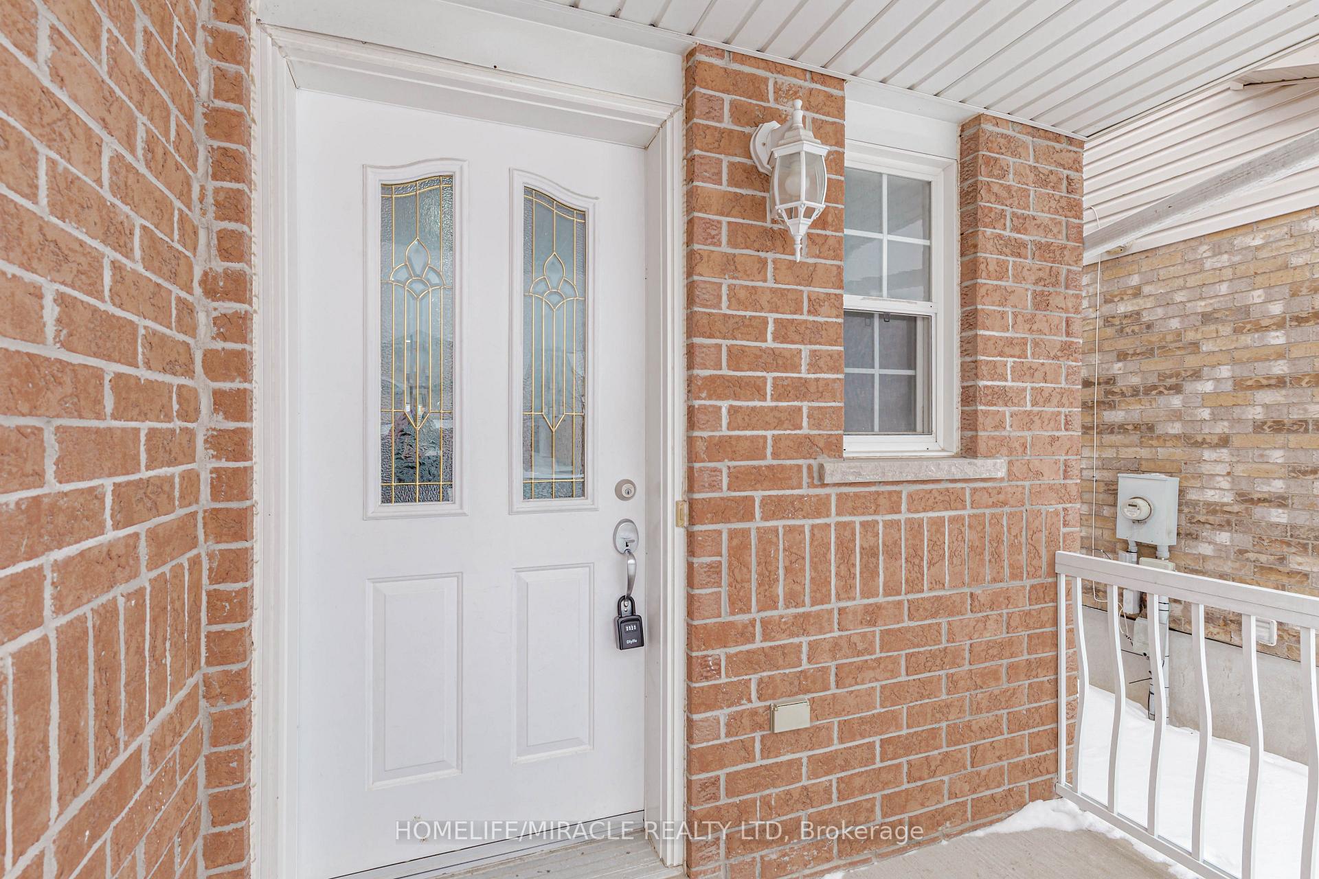 Photo 14 of 25 Donnenwerth Drive, Kitchener — HOMEH